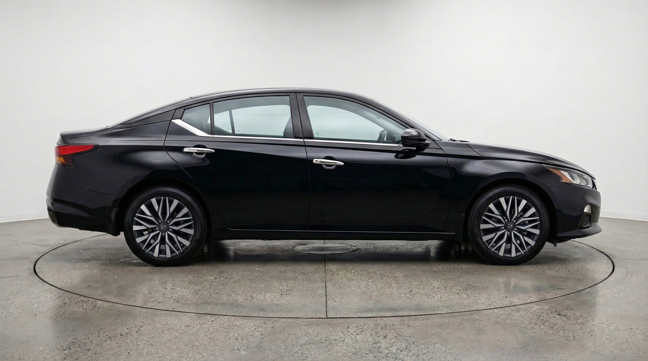 Thumbnail: 2026 Nissan Altima - 10