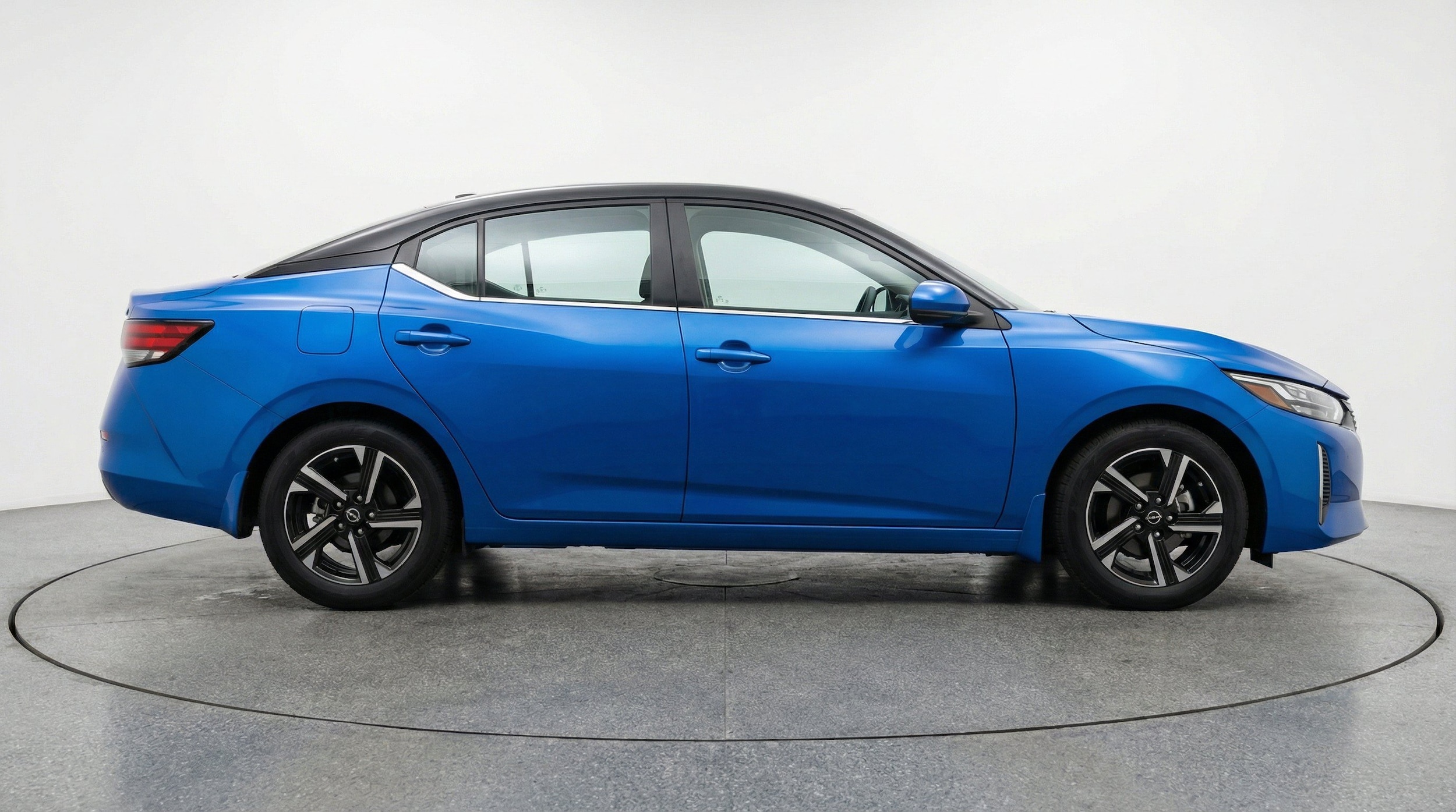 Thumbnail: 2025 Nissan Sentra - 11