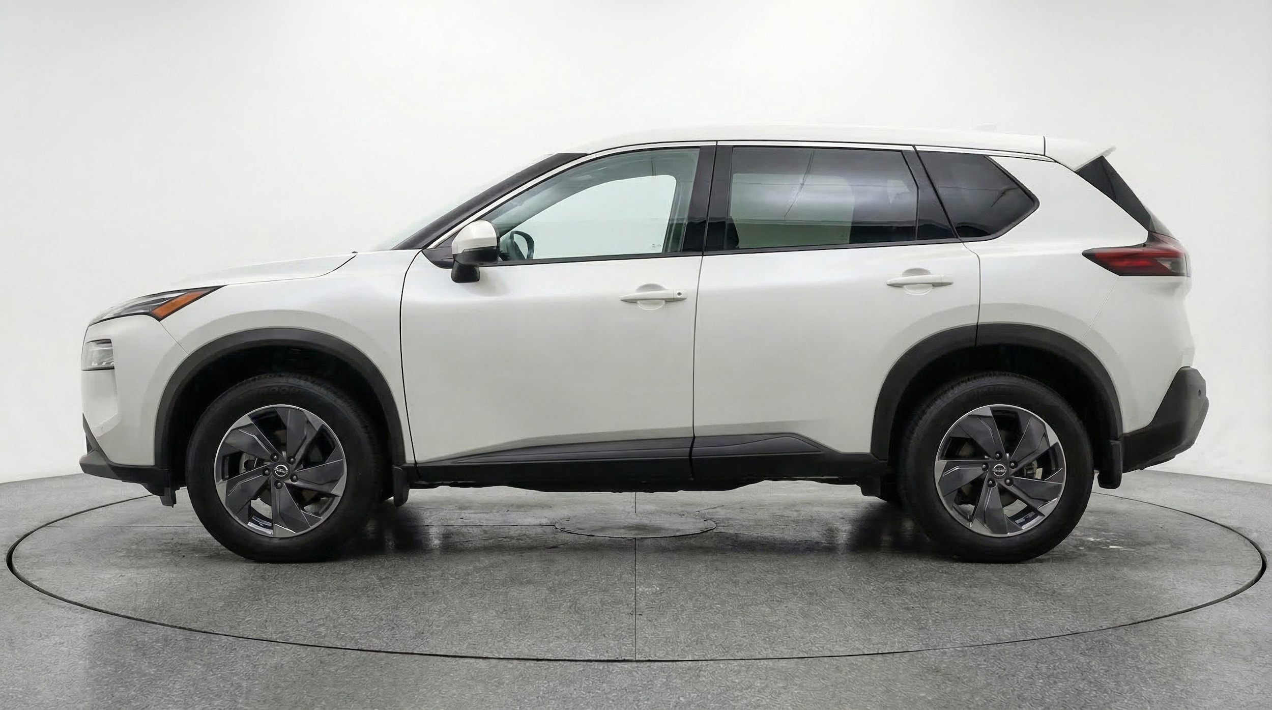 Thumbnail: 2025 Nissan Rogue - 5