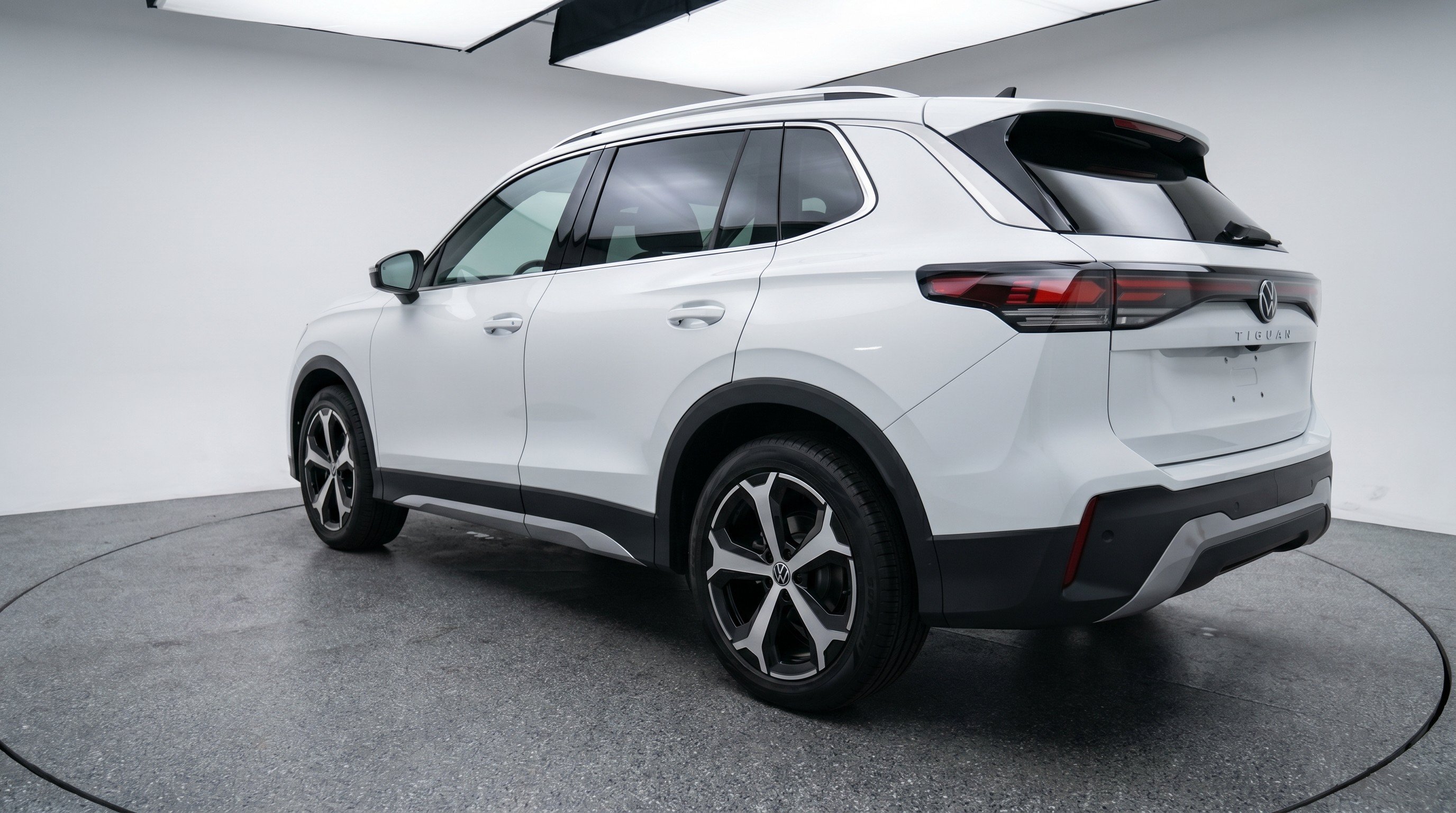 Thumbnail: 2026 Volkswagen Tiguan - 6
