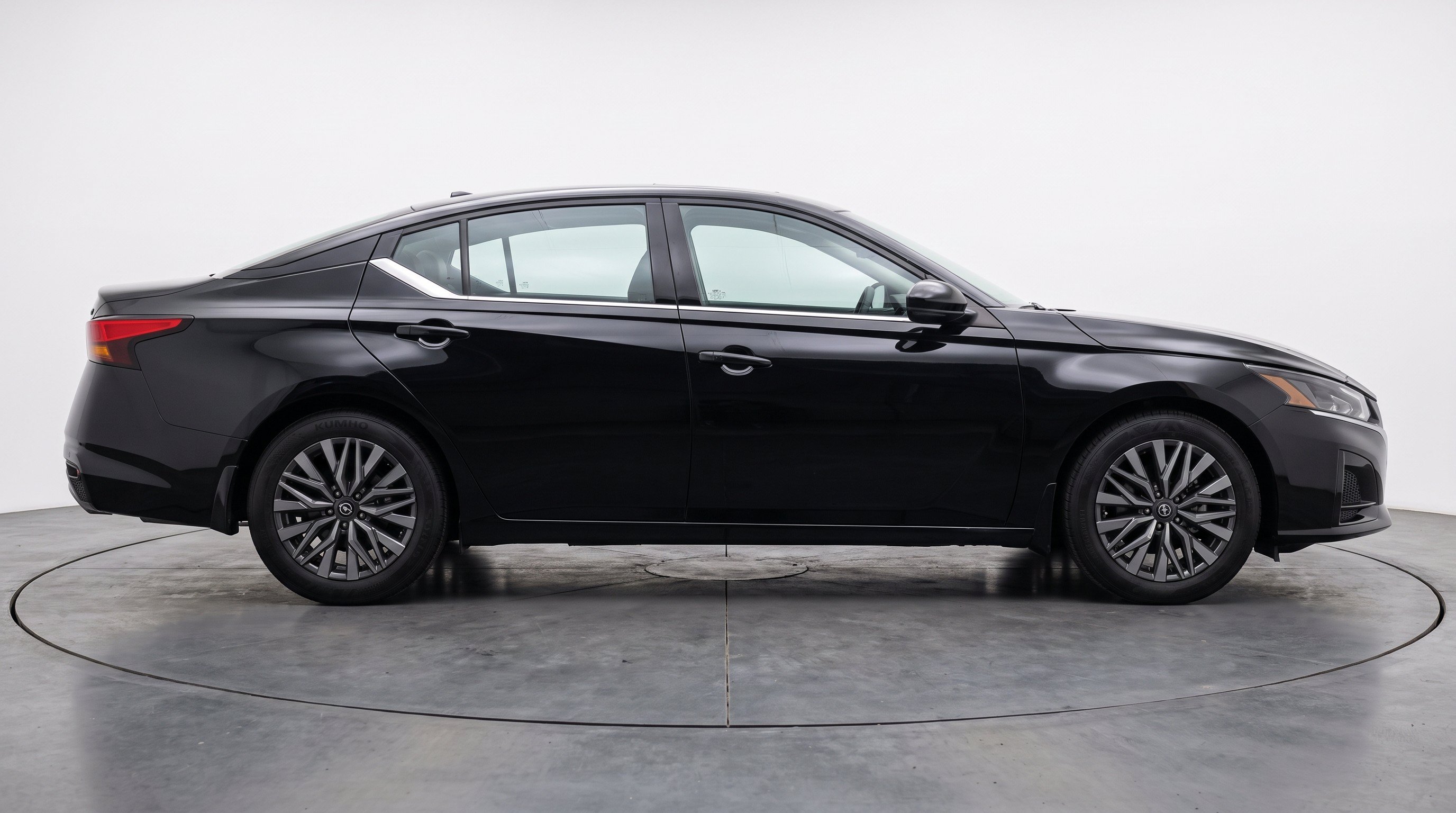 Thumbnail: 2026 Nissan Altima - 10