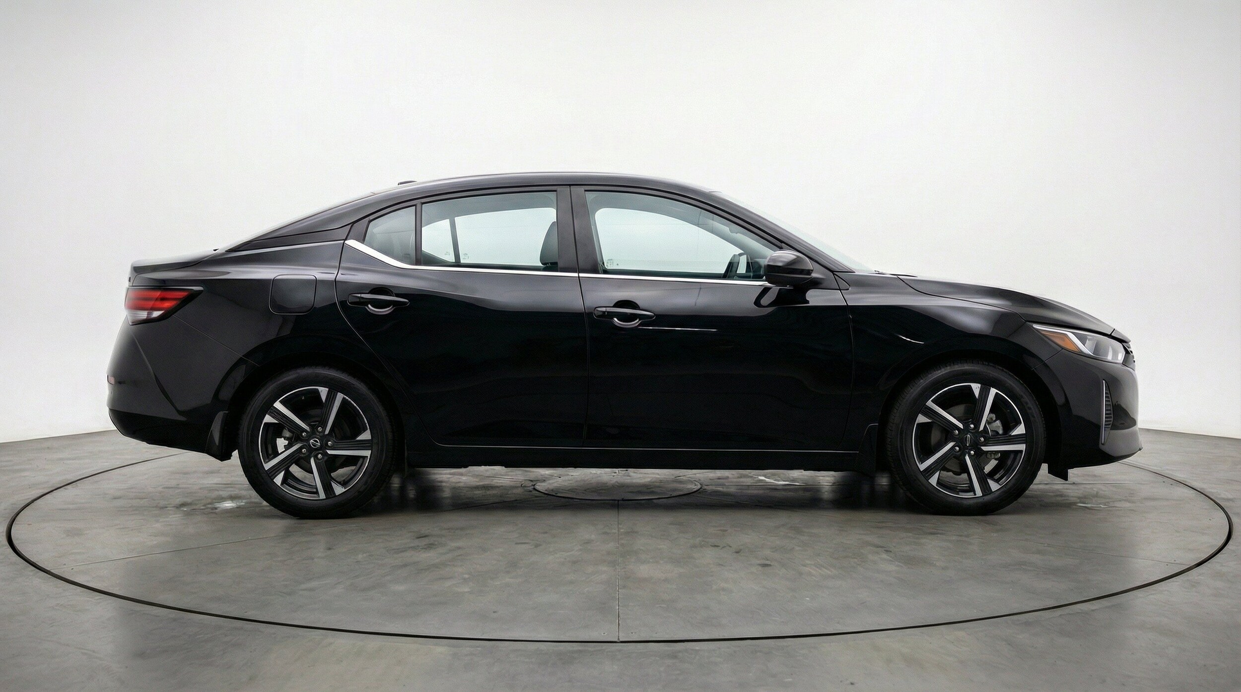 Thumbnail: 2025 Nissan Sentra - 10