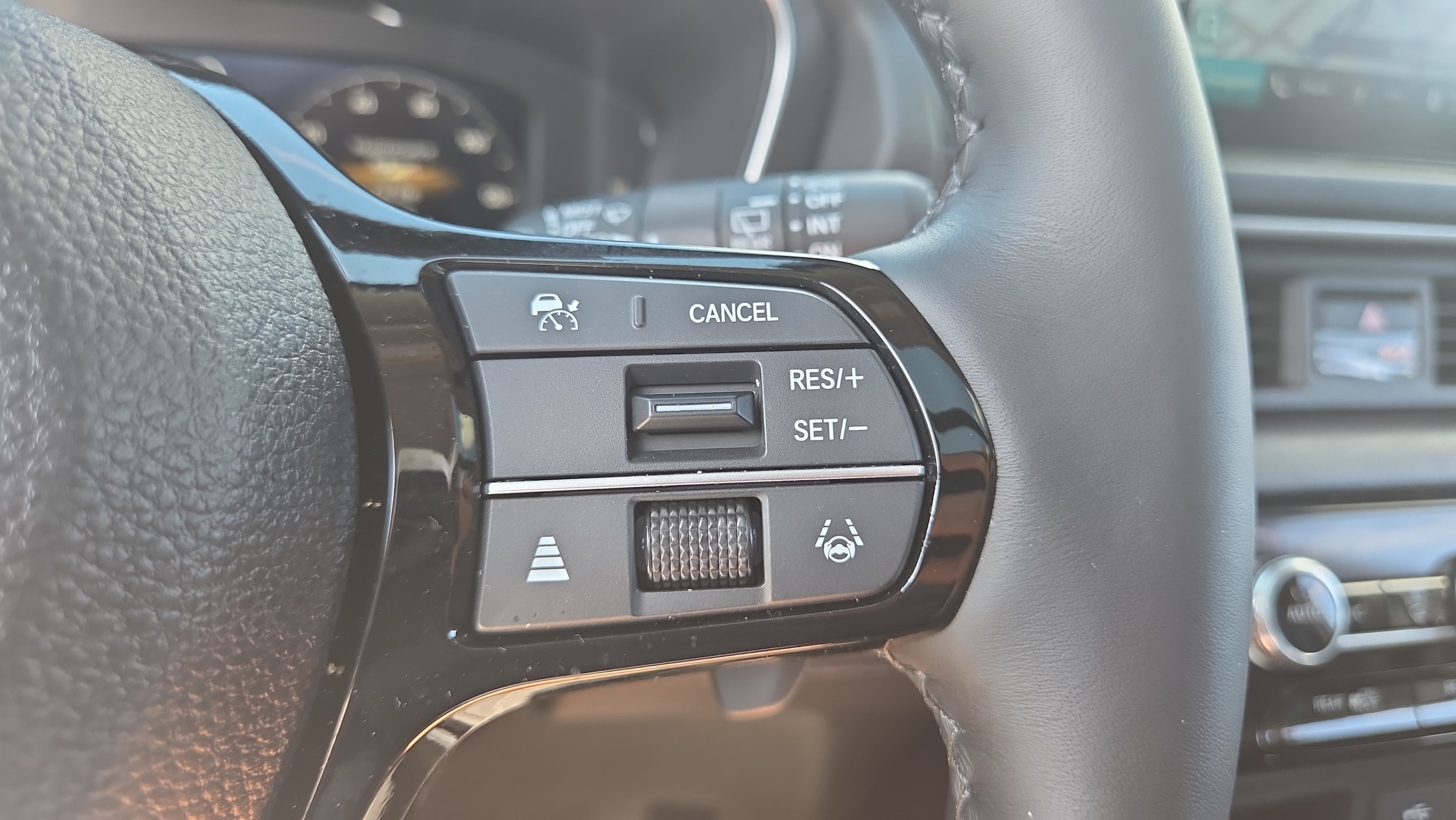 2025 Honda Pilot Elite - Photo 28