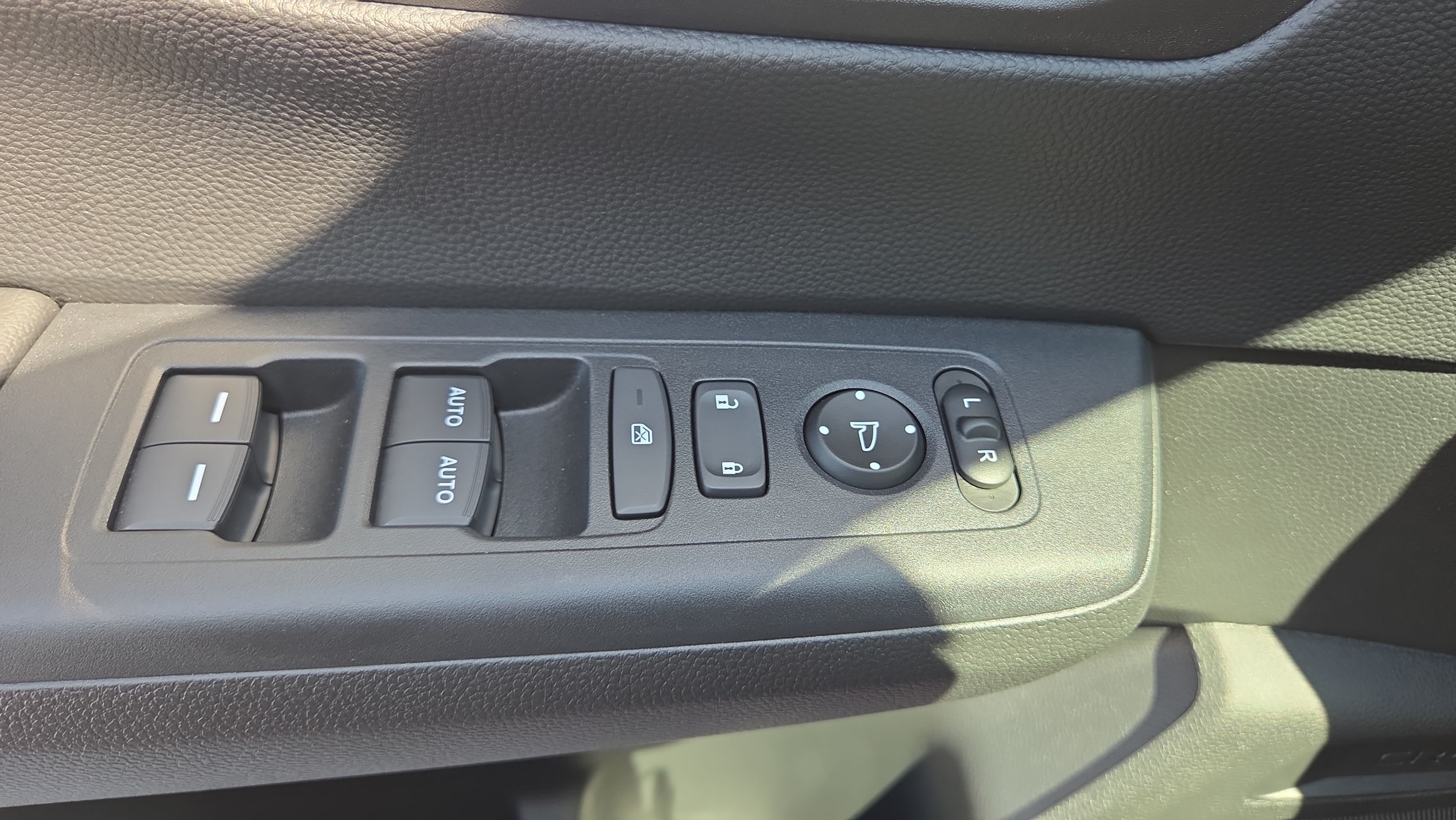 2024 Honda CR-V Sport - Photo 35