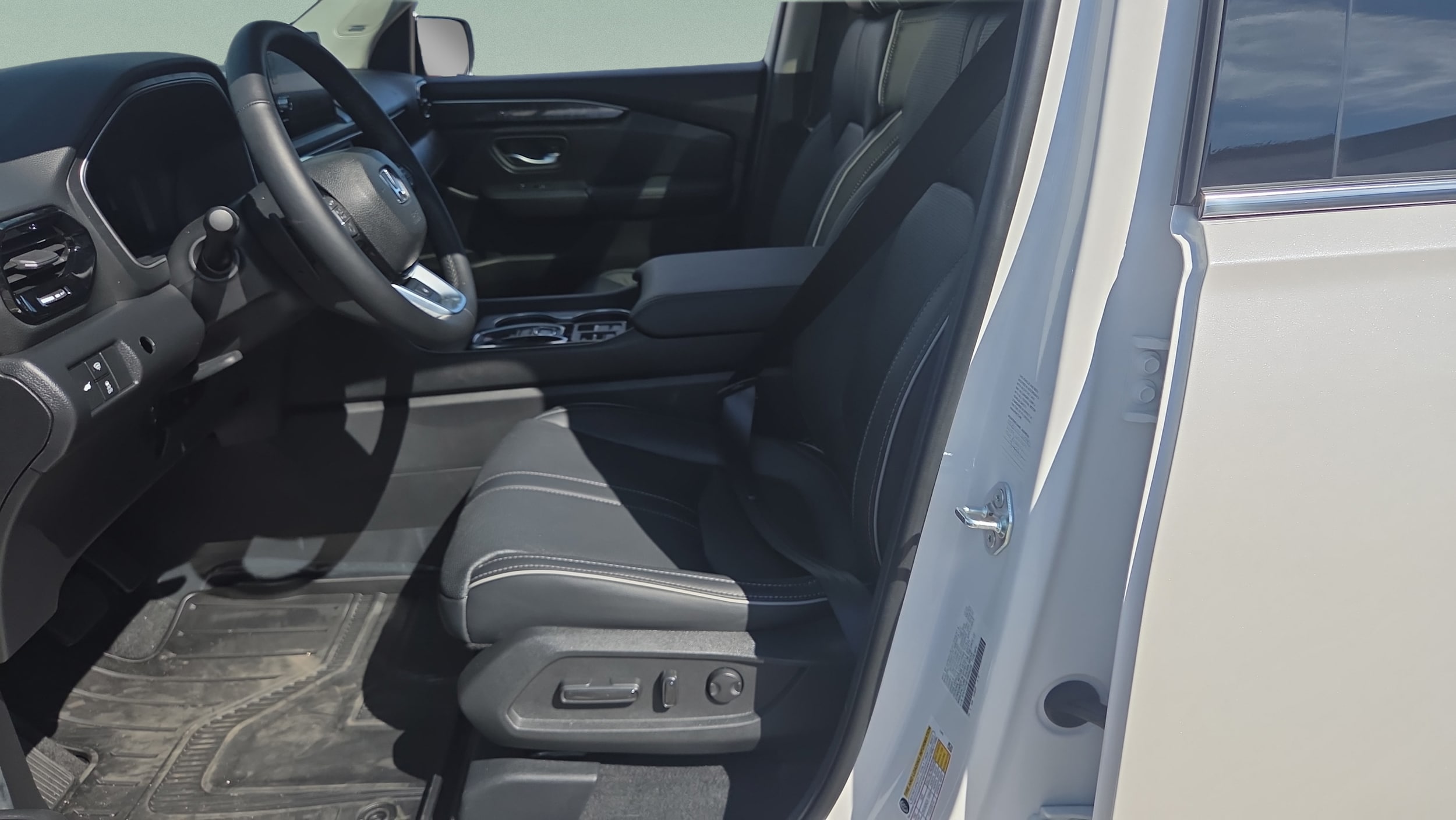 2025 Honda Pilot Elite - Photo 10