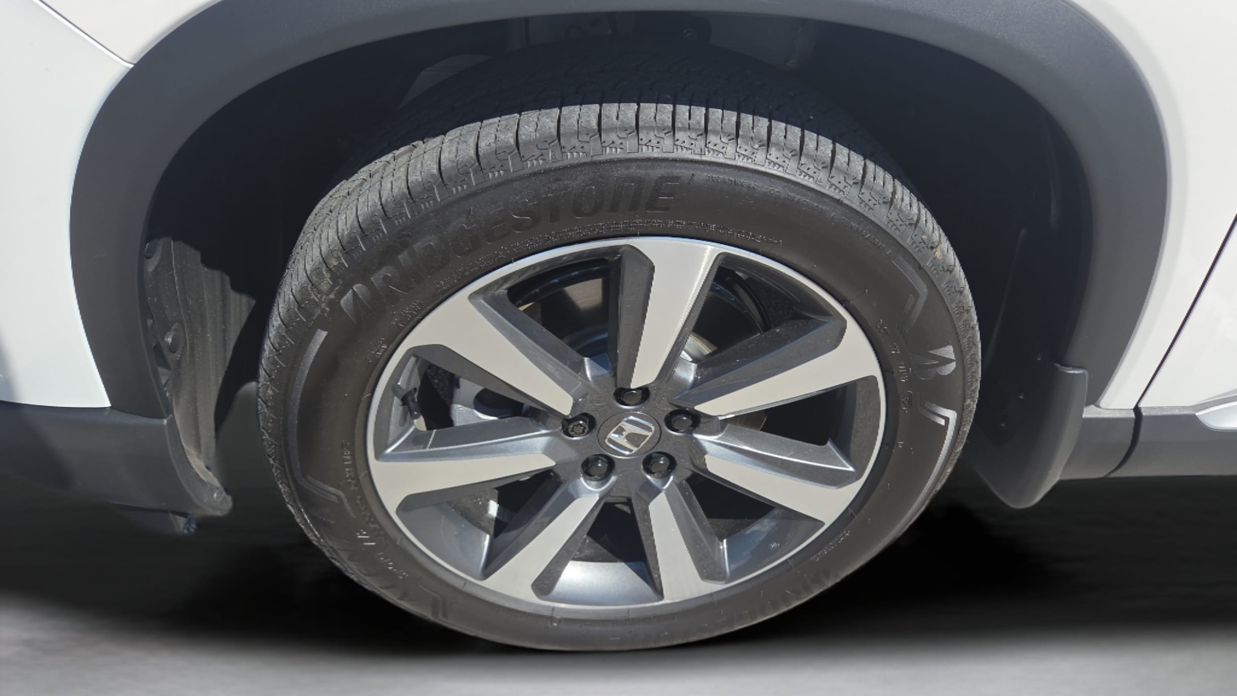 2025 Honda Pilot Elite - Photo 24