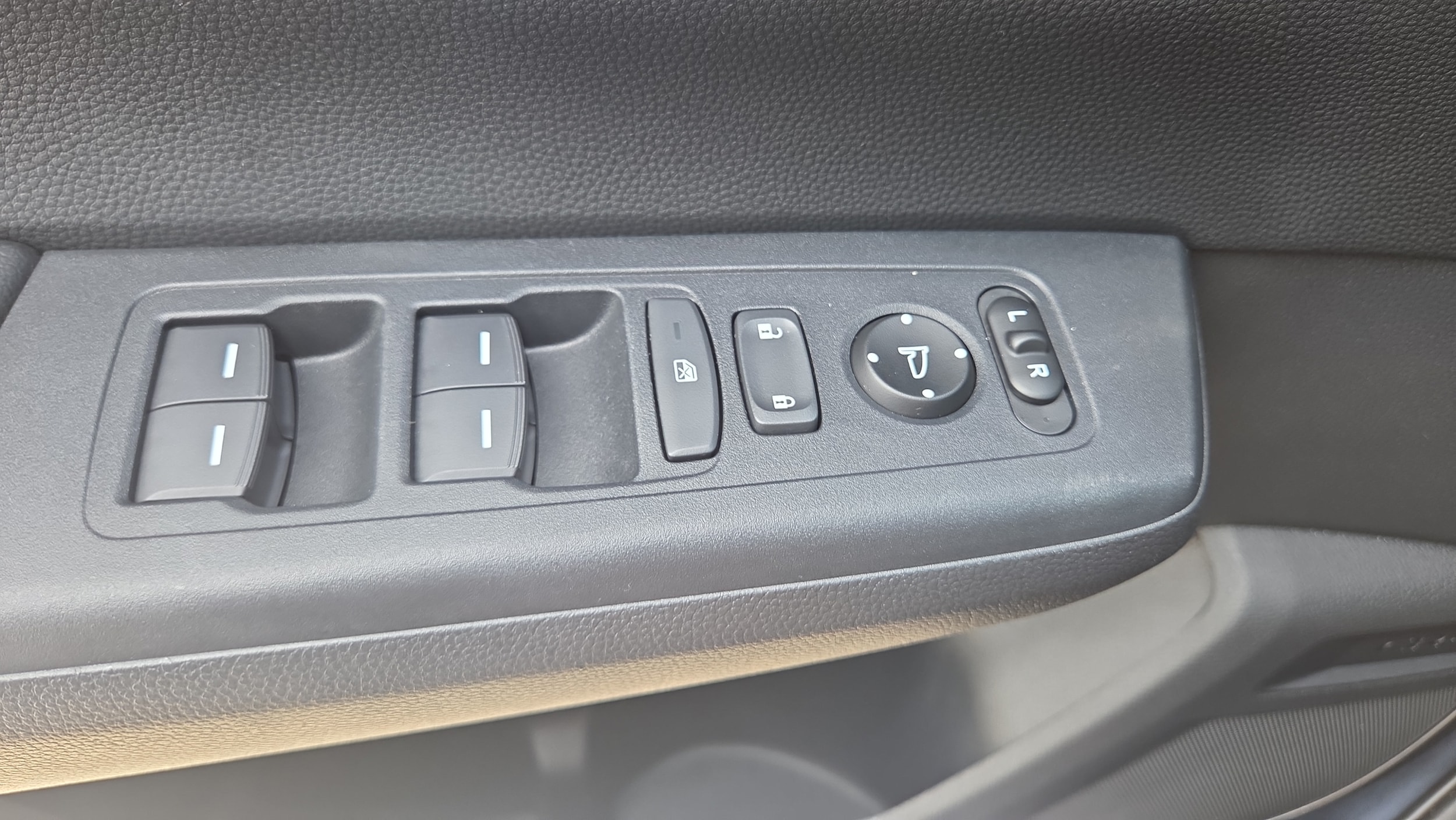 2024 Honda CR-V Sport-L - Photo 35