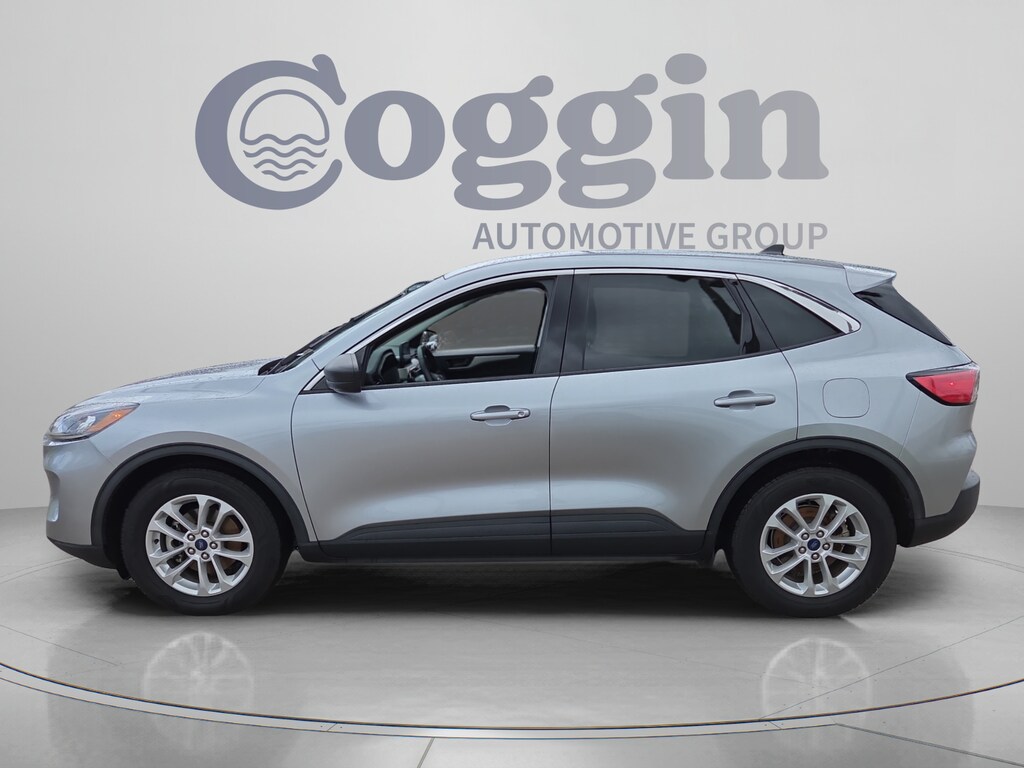 Used 2022 Ford Escape SE Hybrid SUV