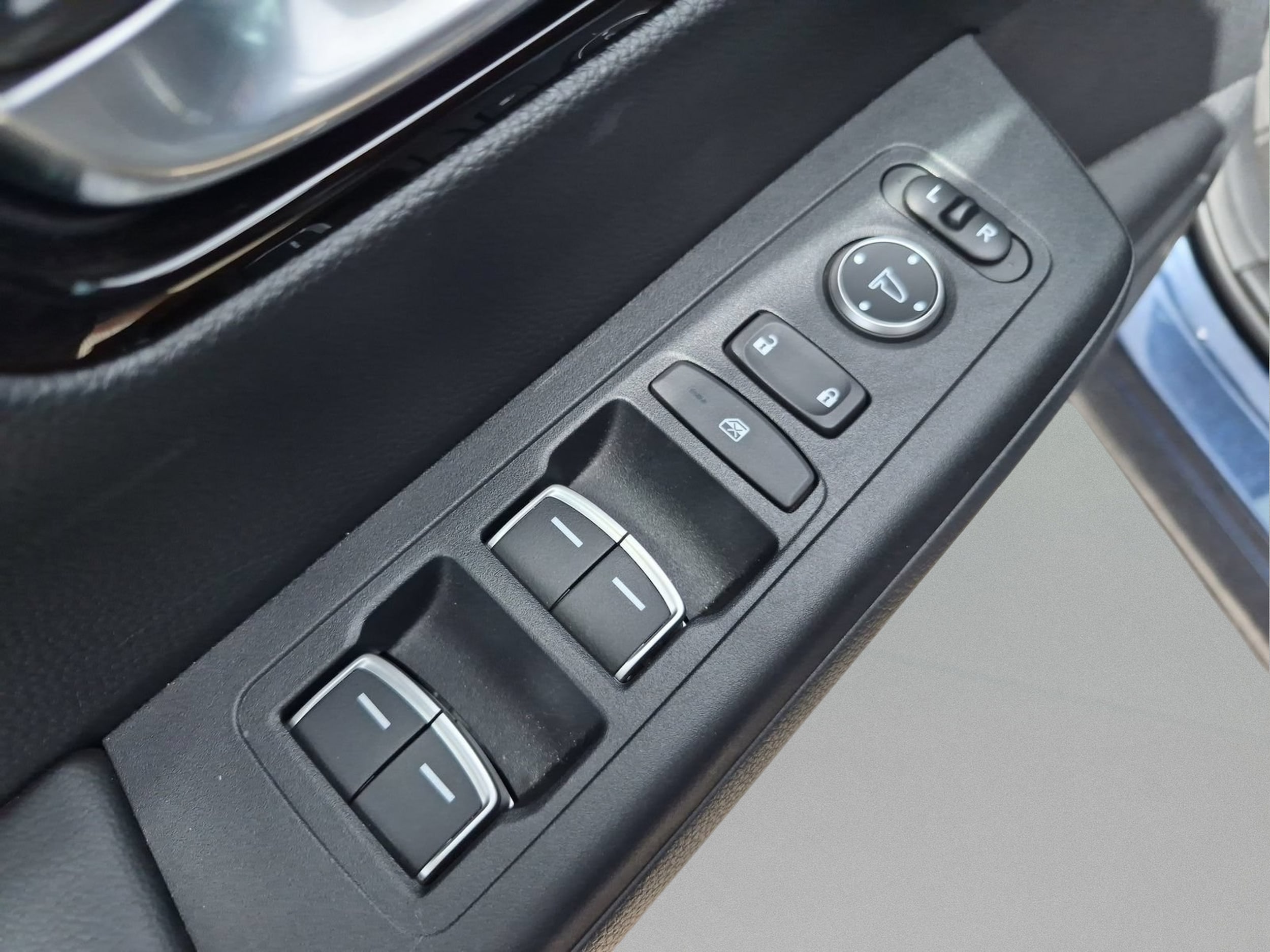 2024 Honda CR-V Sport Touring - Photo 17