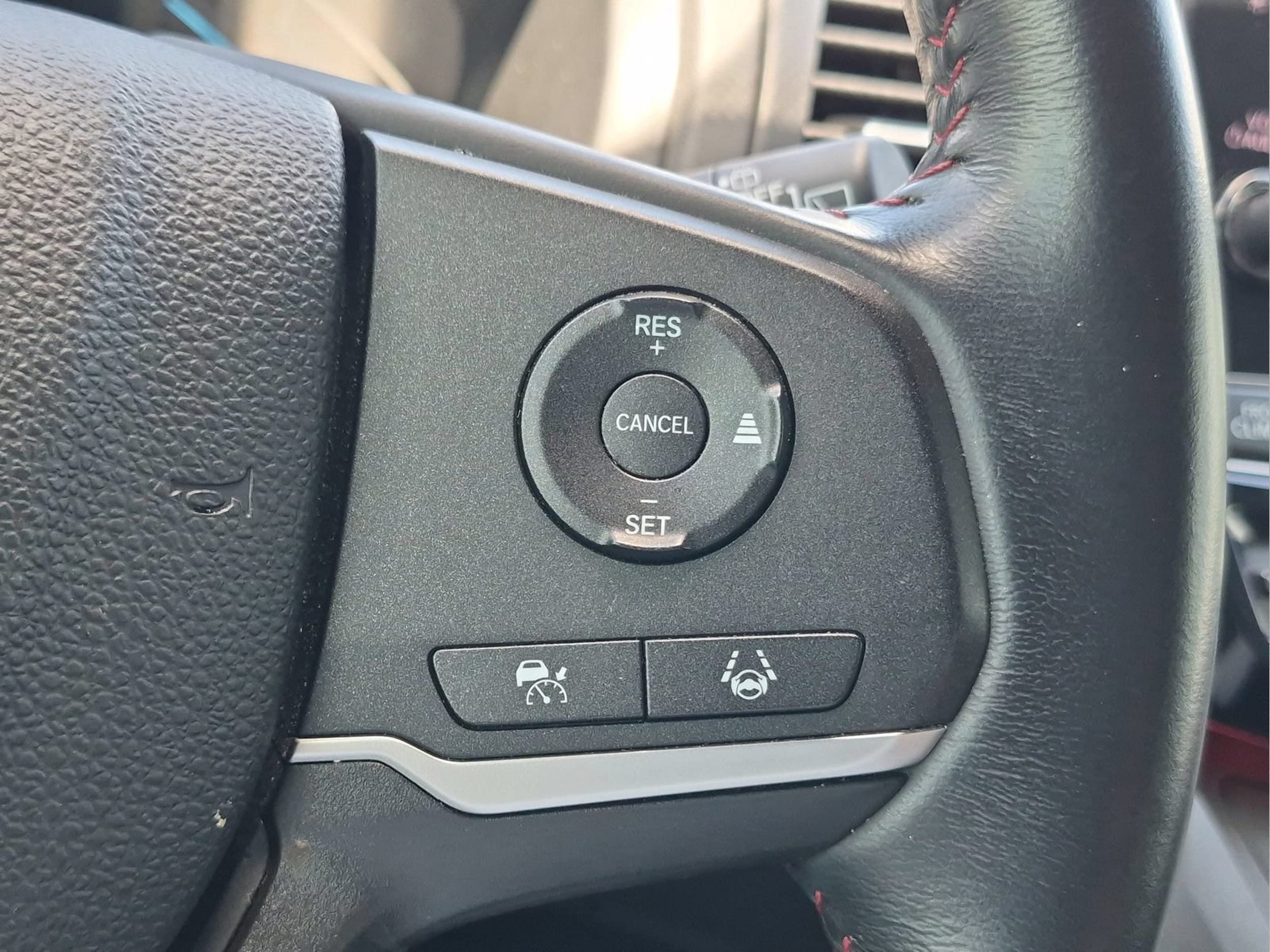 2024 Honda Odyssey SPORT - Photo 11