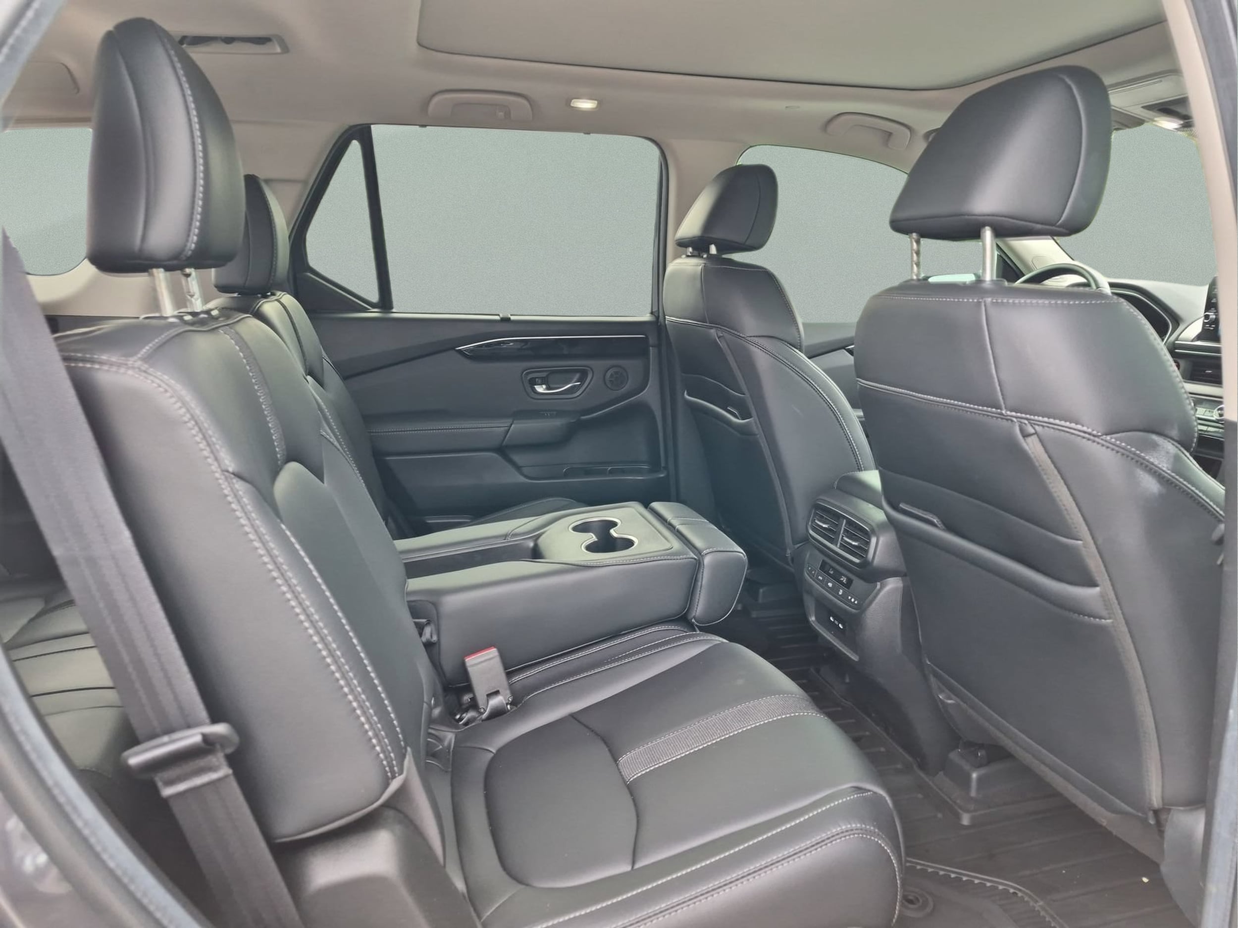 2024 Honda Pilot Touring - Photo 19