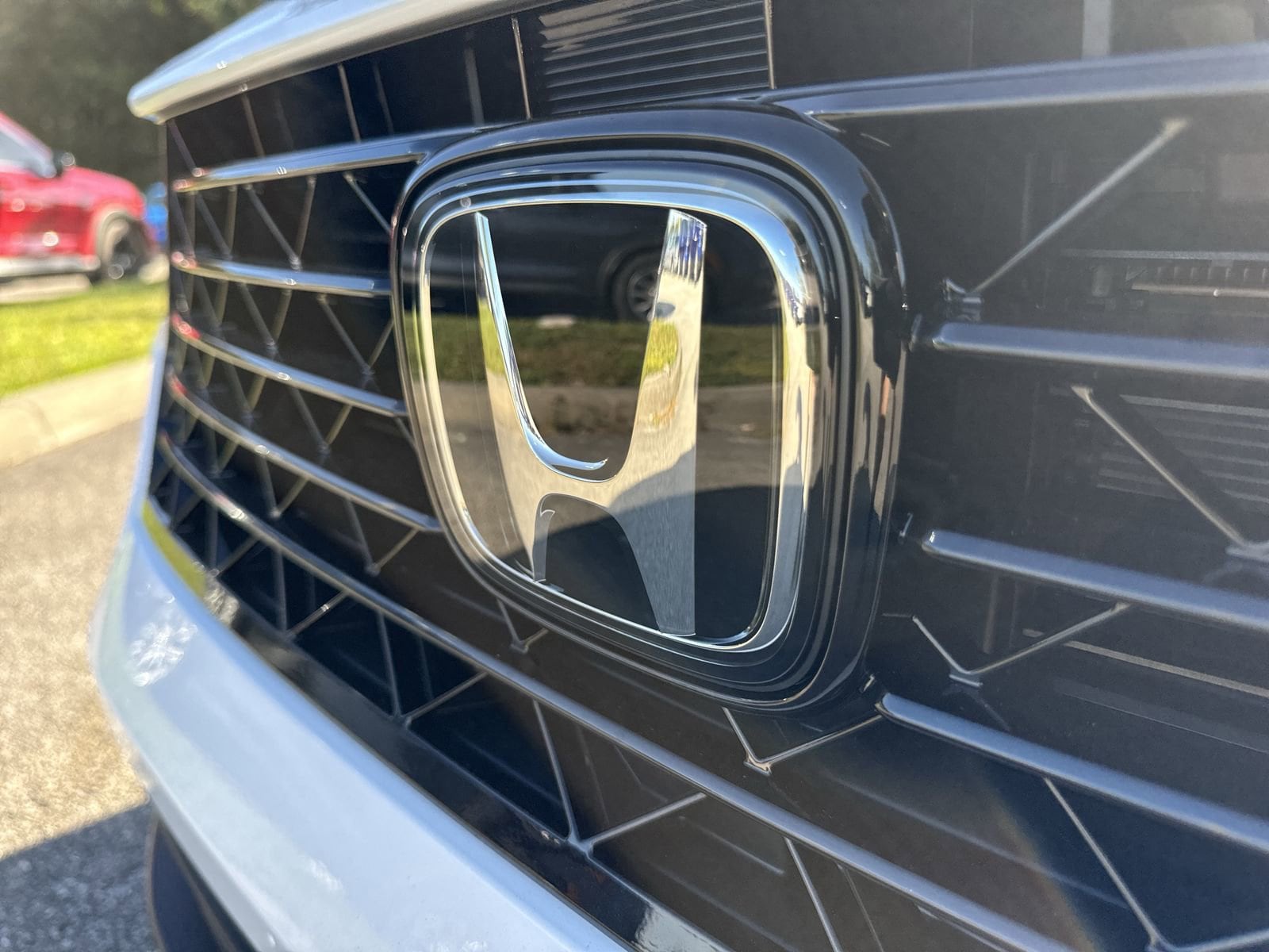 2025 Honda Accord LX - Photo 13