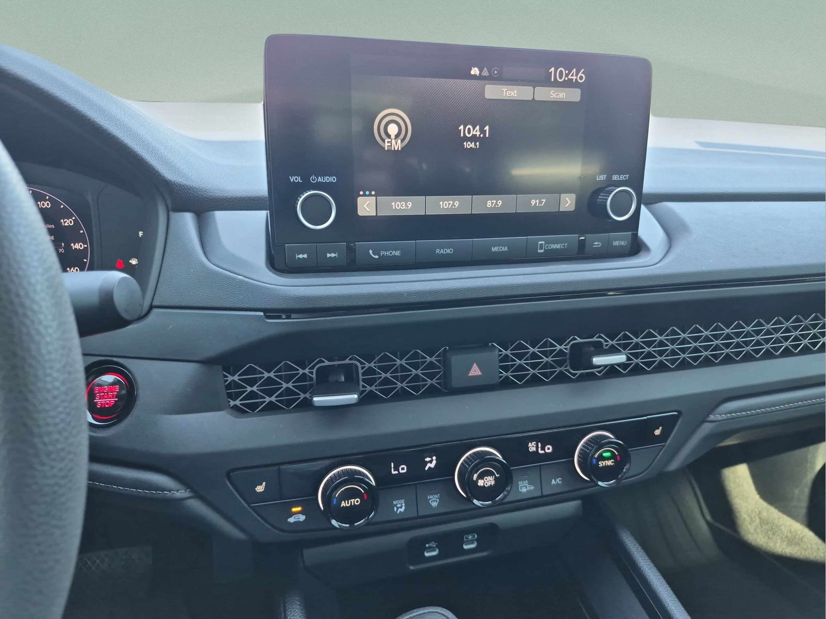 2025 Honda Accord SE - Photo 13
