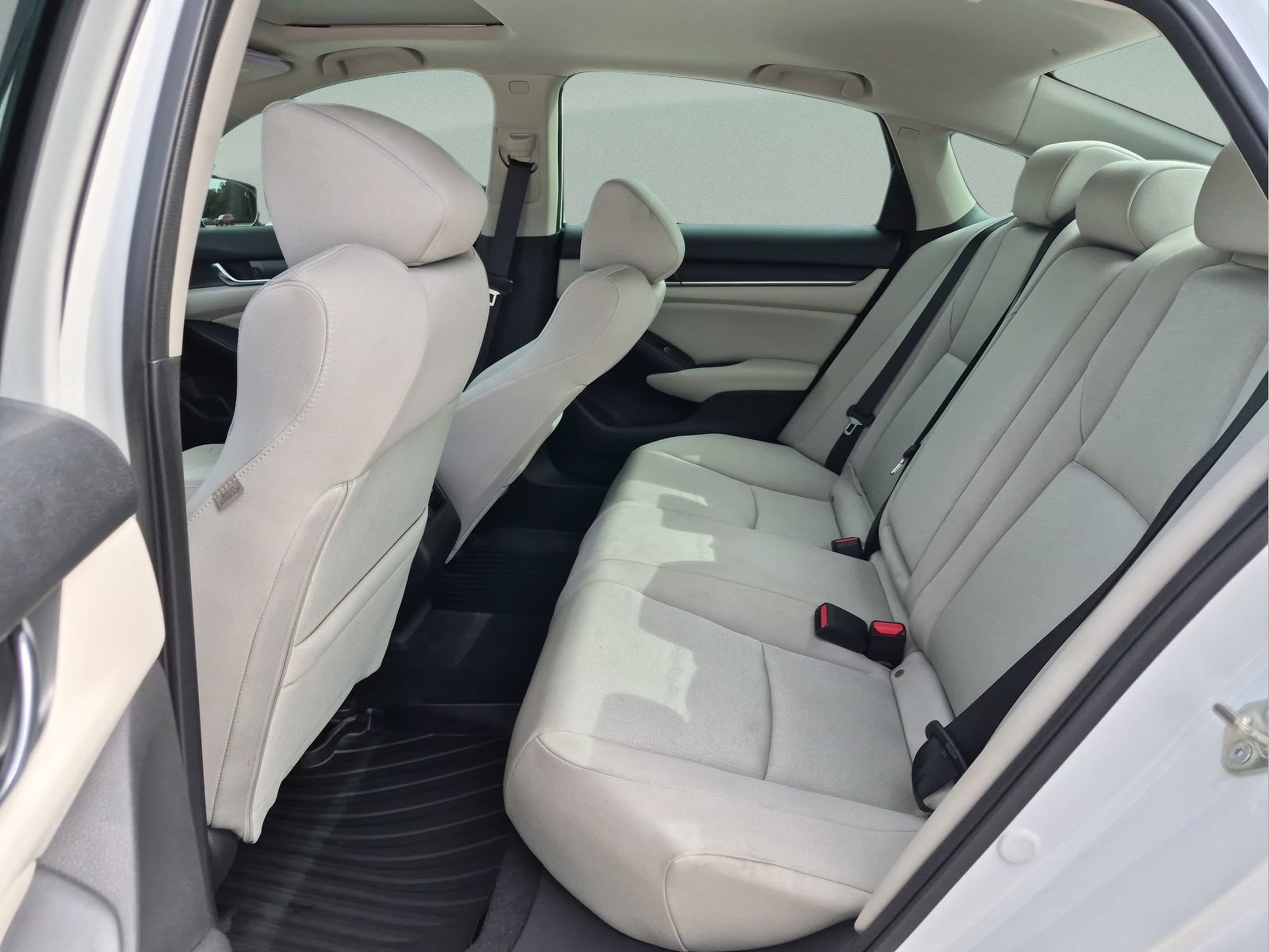 2018 Honda Accord EX - Photo 18