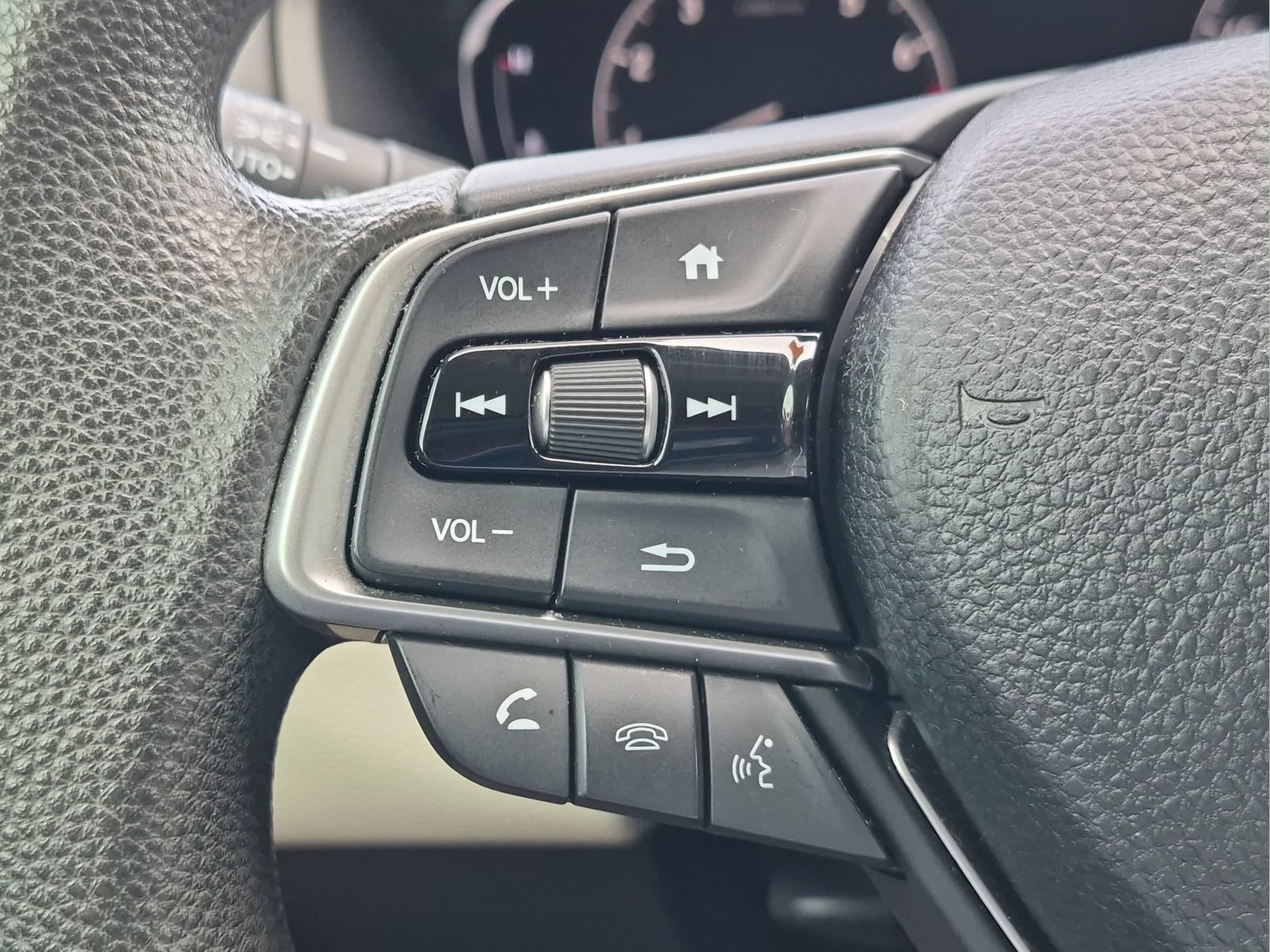 2018 Honda Accord EX - Photo 14