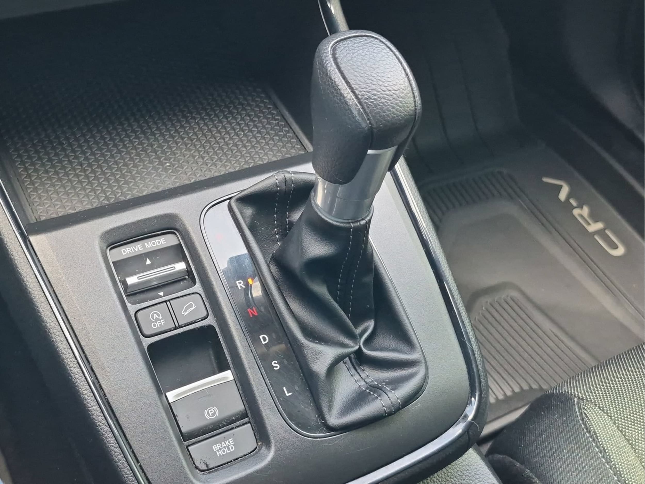 2024 Honda CR-V LX - Photo 16