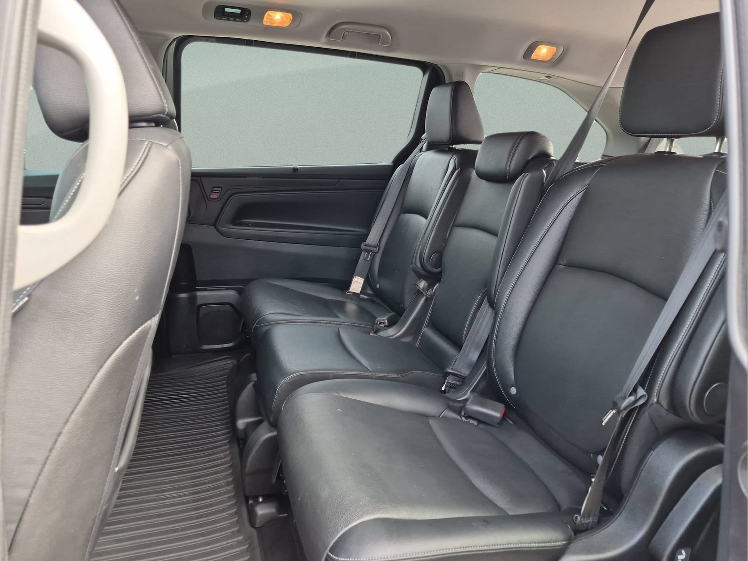 2023 Honda Odyssey EX-L - Photo 18