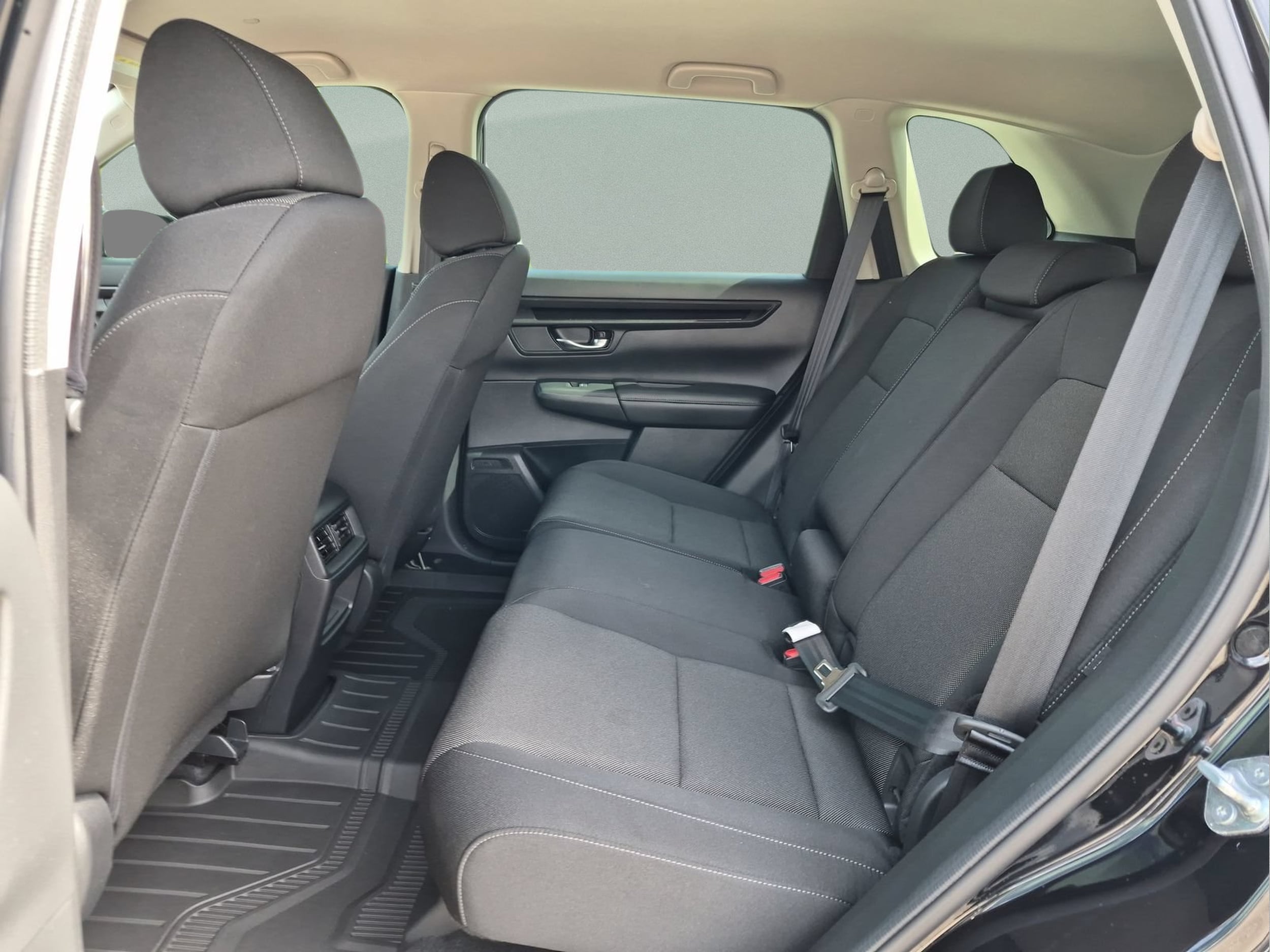2024 Honda CR-V LX - Photo 18
