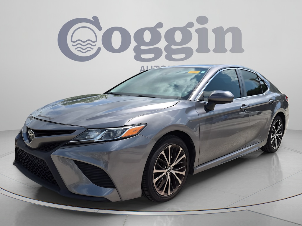 Used 2019 Toyota Camry LE Sedan