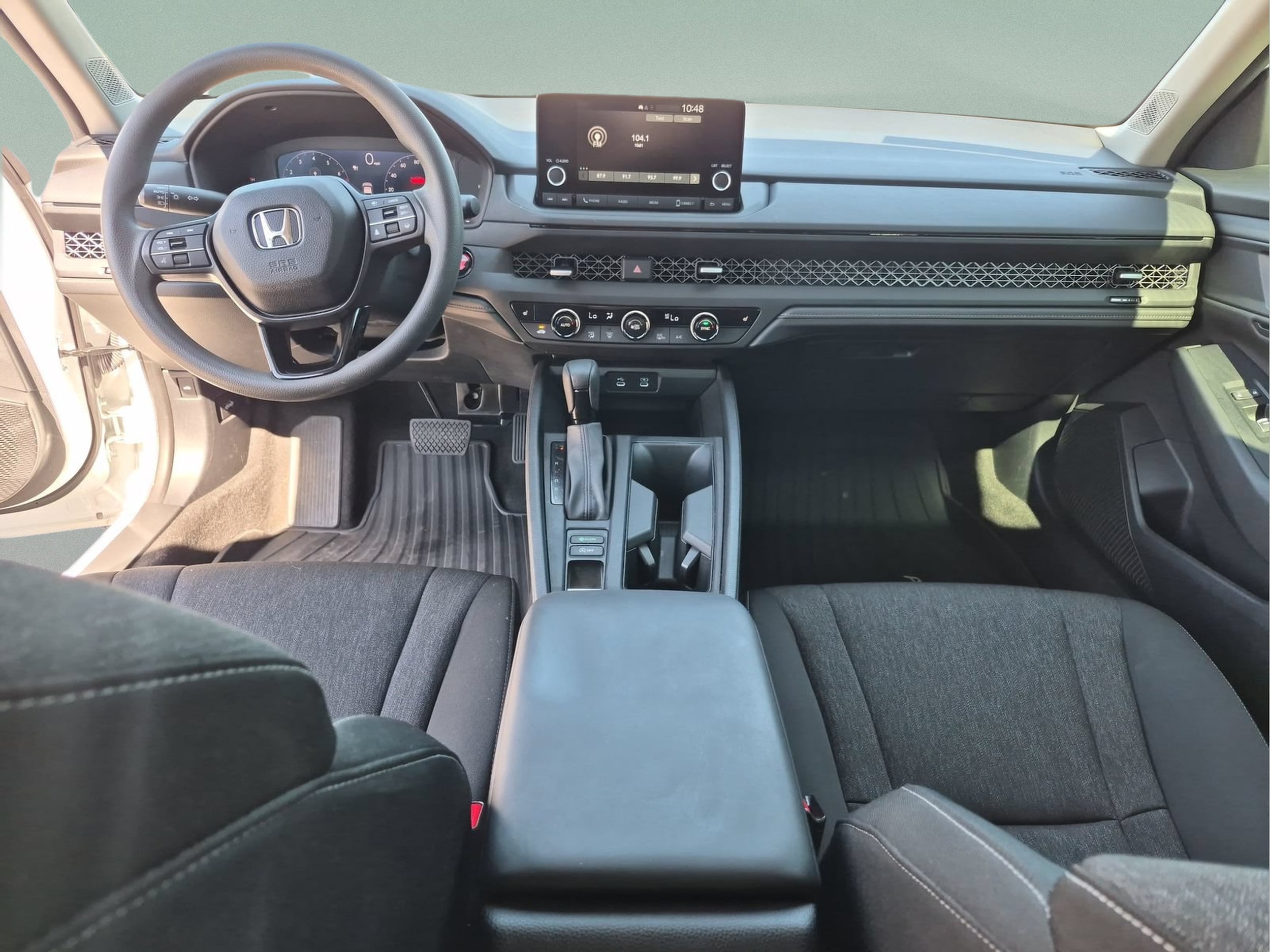 2025 Honda Accord SE - Photo 26