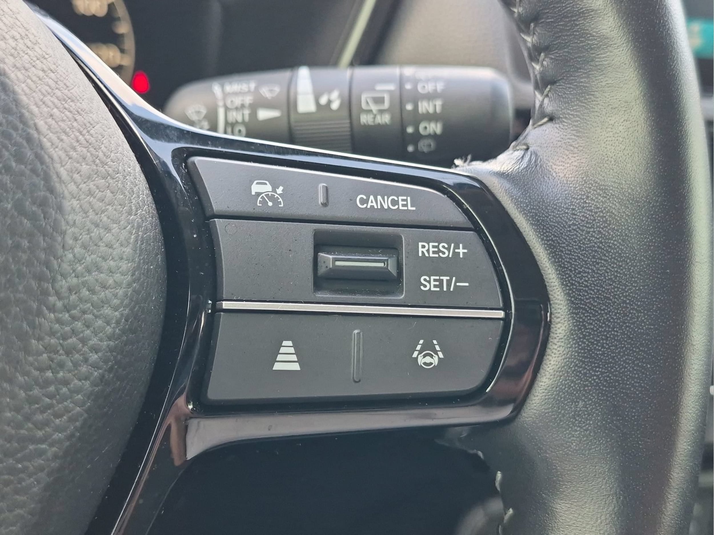 2025 Honda CR-V EX-L - Photo 11