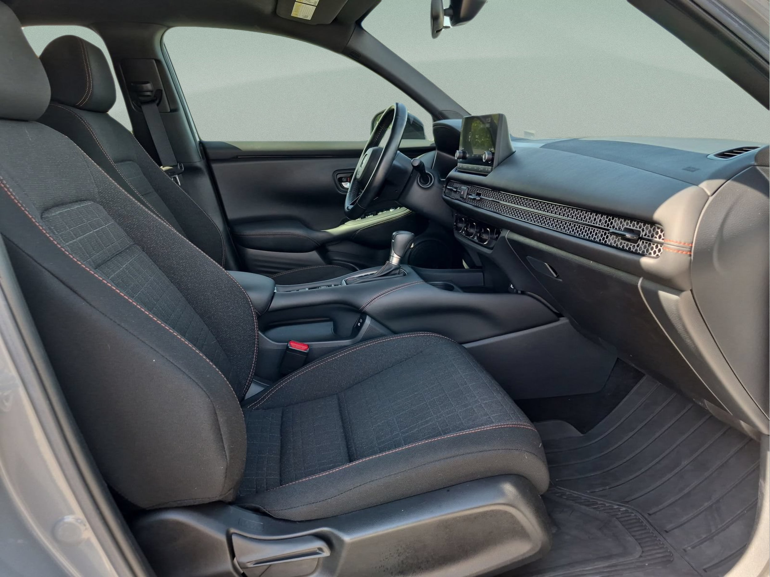 2025 Honda HR-V Sport - Photo 21