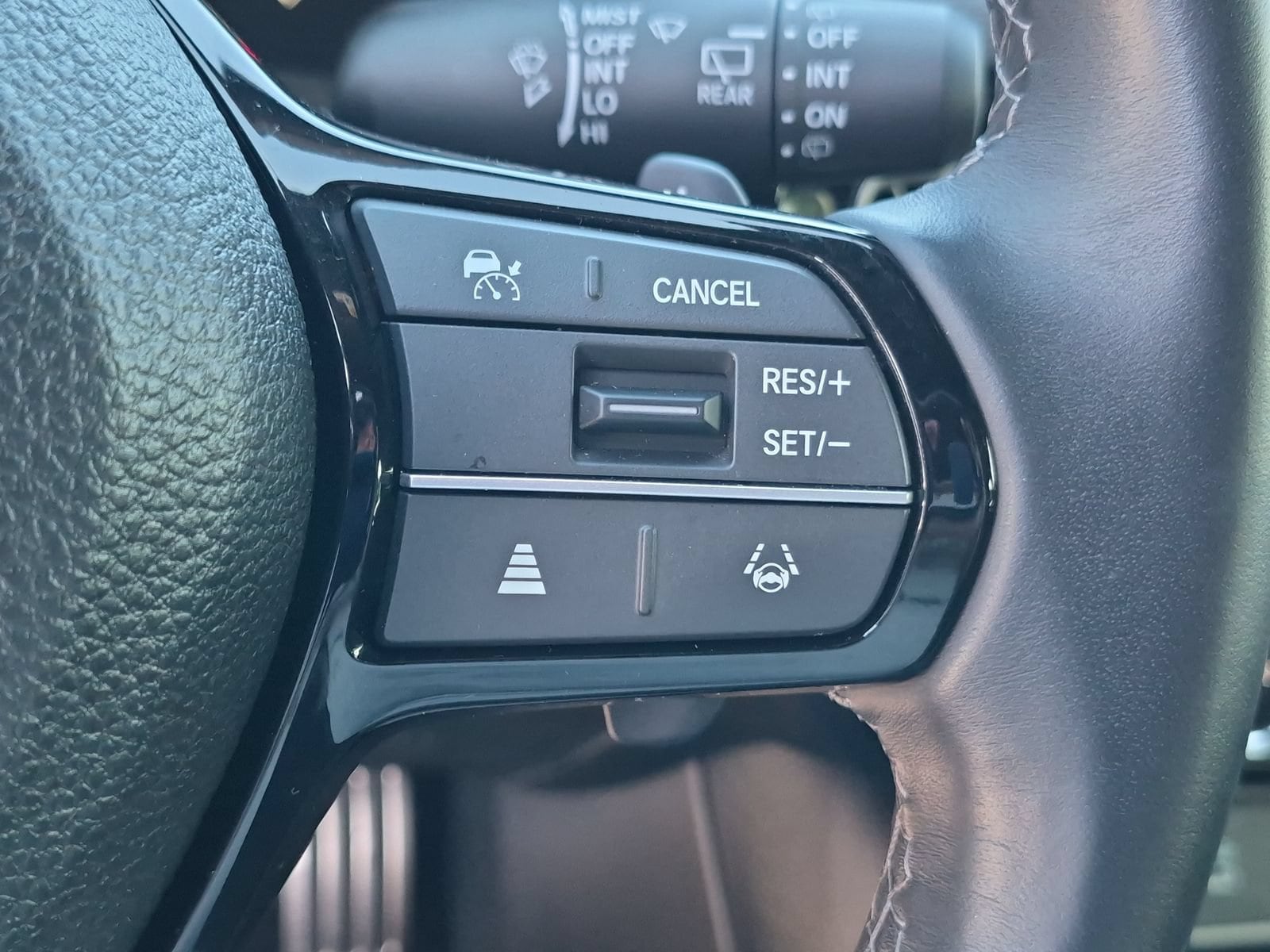 2025 Honda Civic Hatchback Sport - Photo 11
