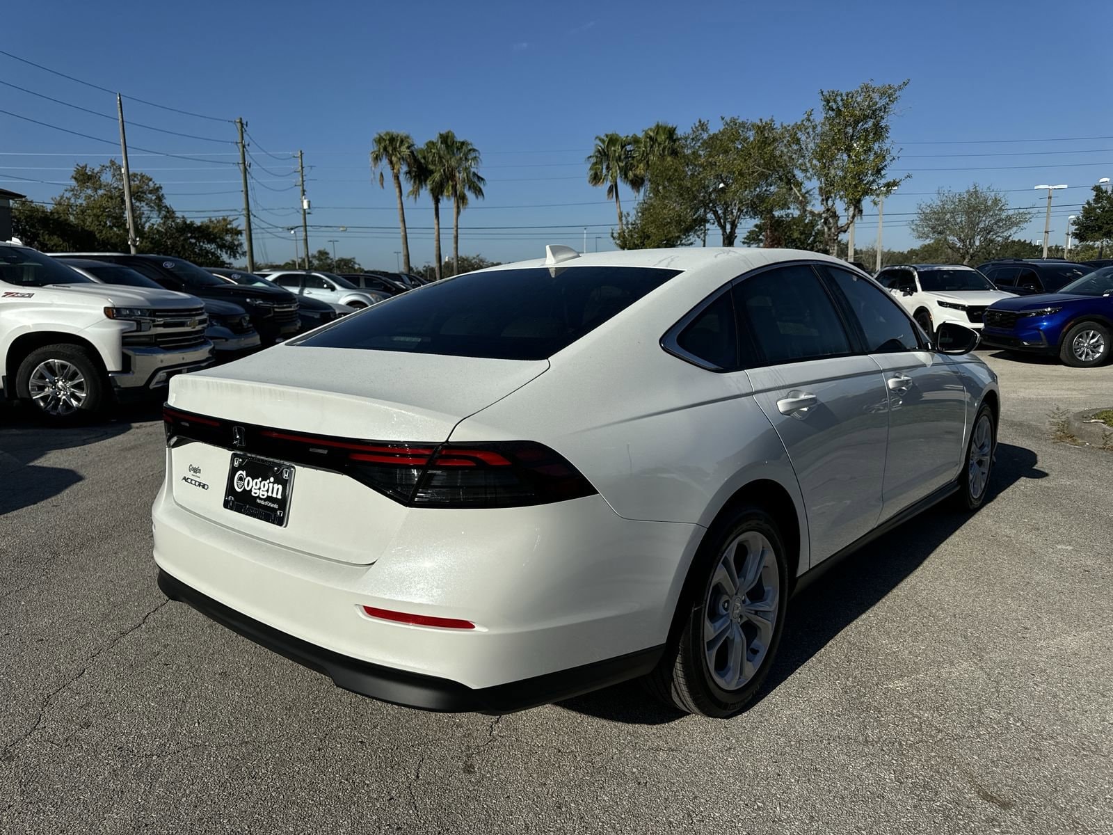 2025 Honda Accord LX - Photo 7