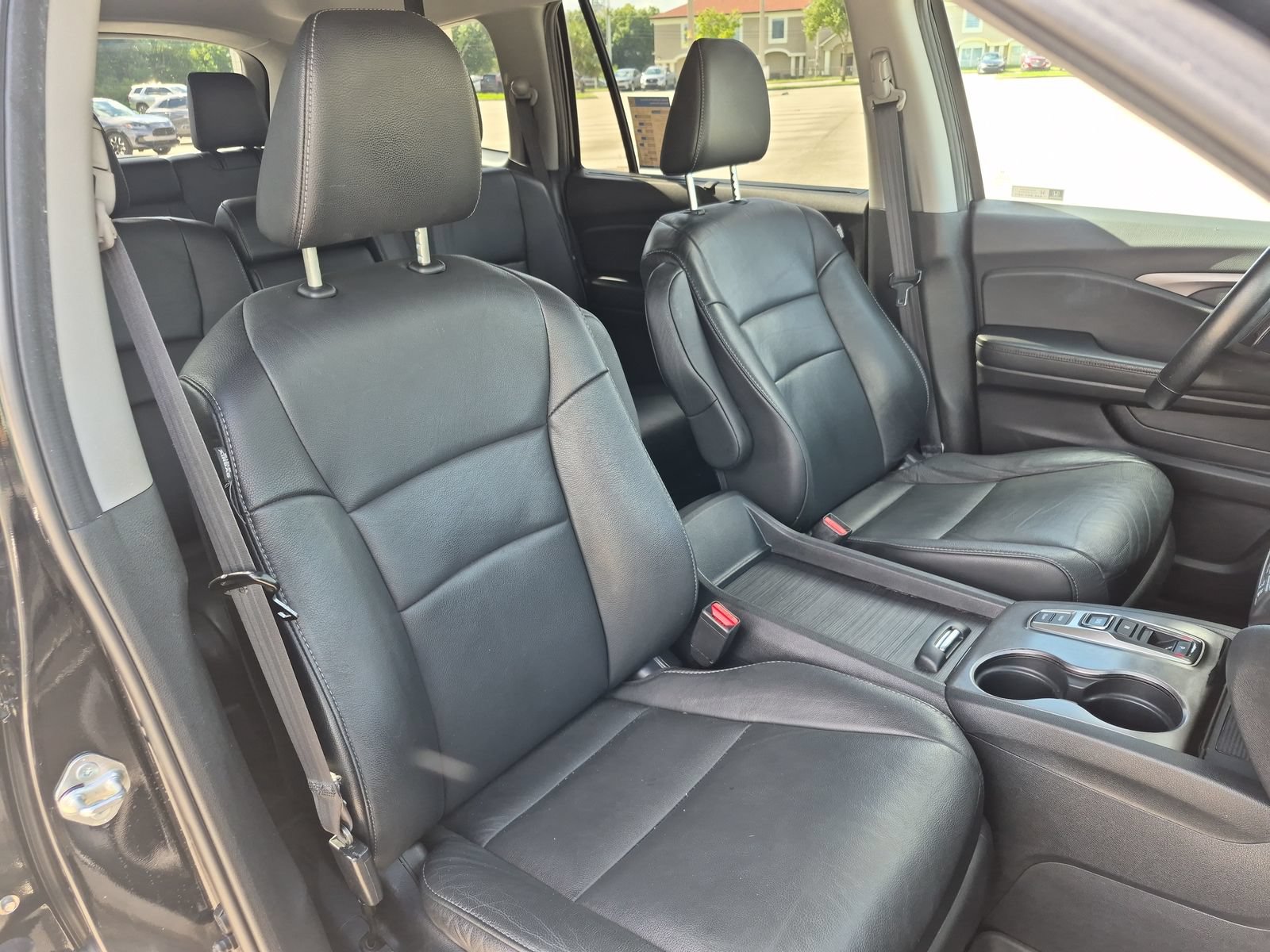 2021 Honda Pilot SE - Photo 20