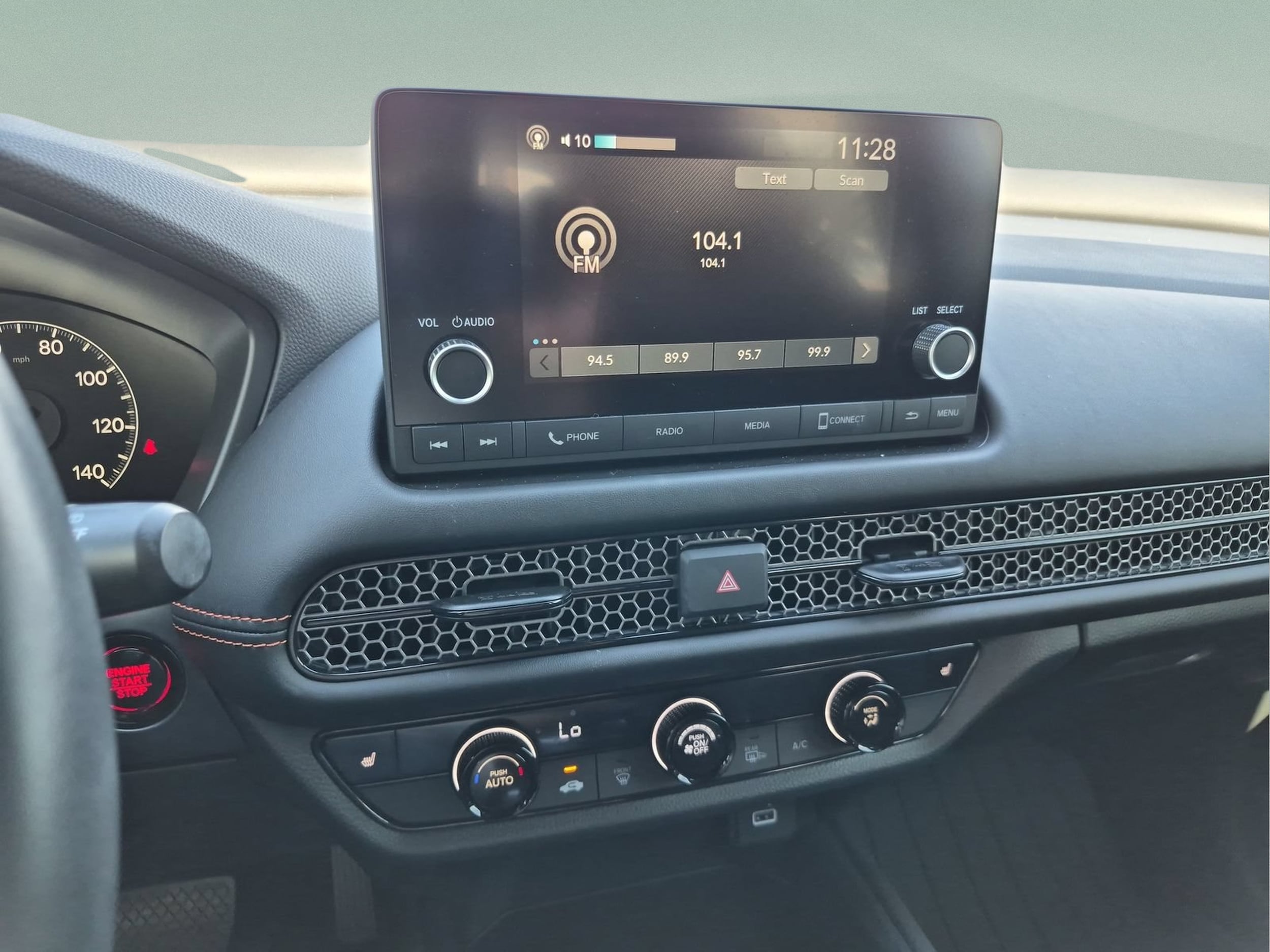2025 Honda HR-V Sport - Photo 13