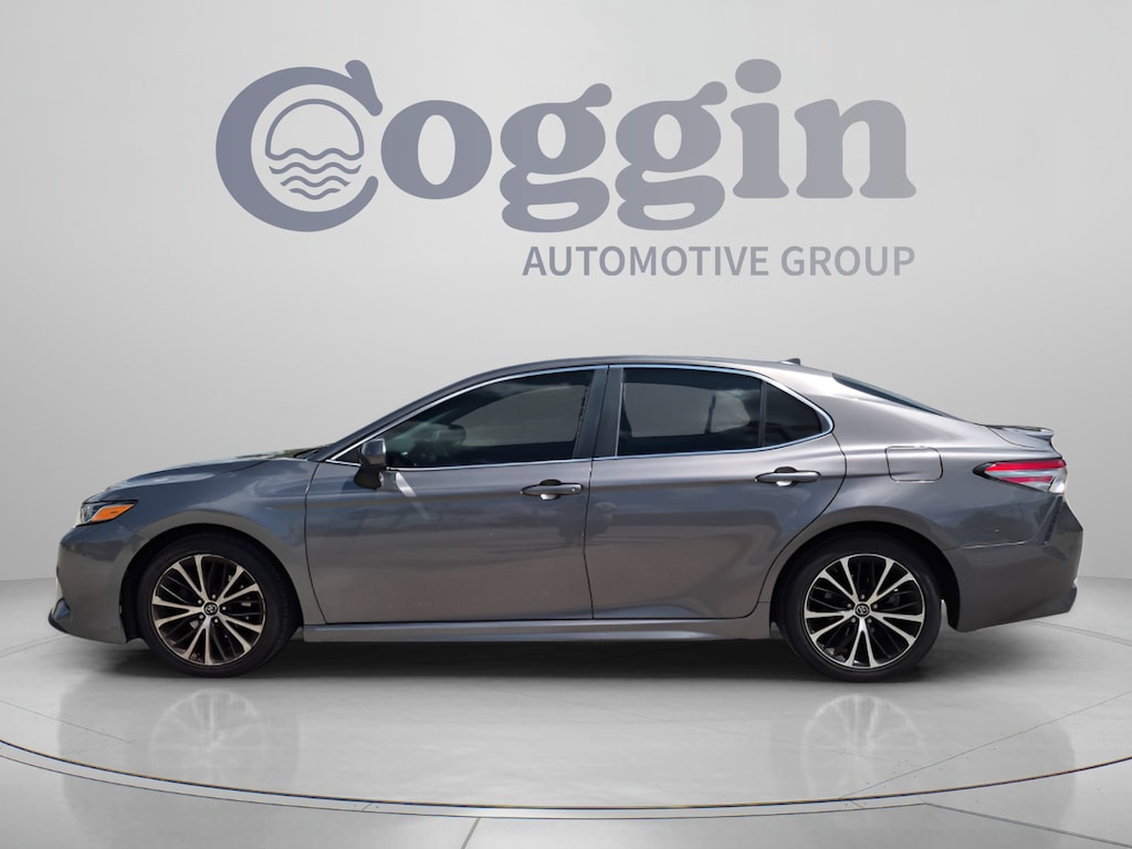 Used 2019 Toyota Camry LE Sedan
