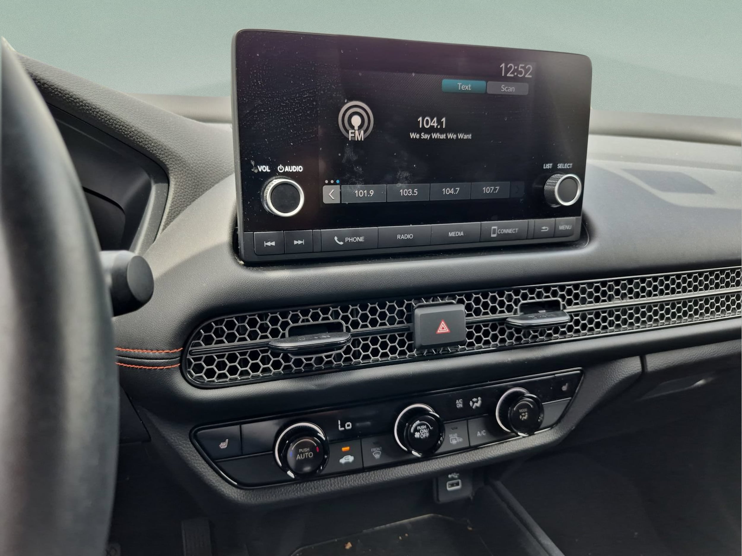 2024 Honda HR-V Sport - Photo 13
