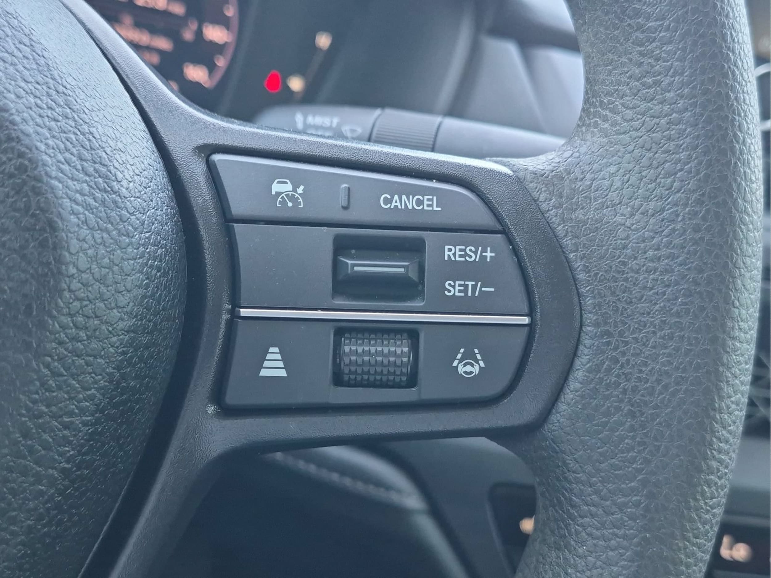 2025 Honda Accord SE - Photo 11