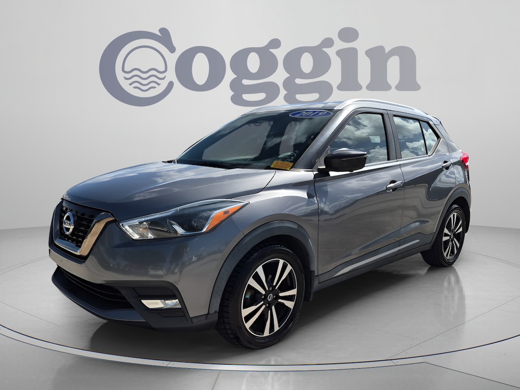 Used 2019 Nissan Kicks SR SR FWD