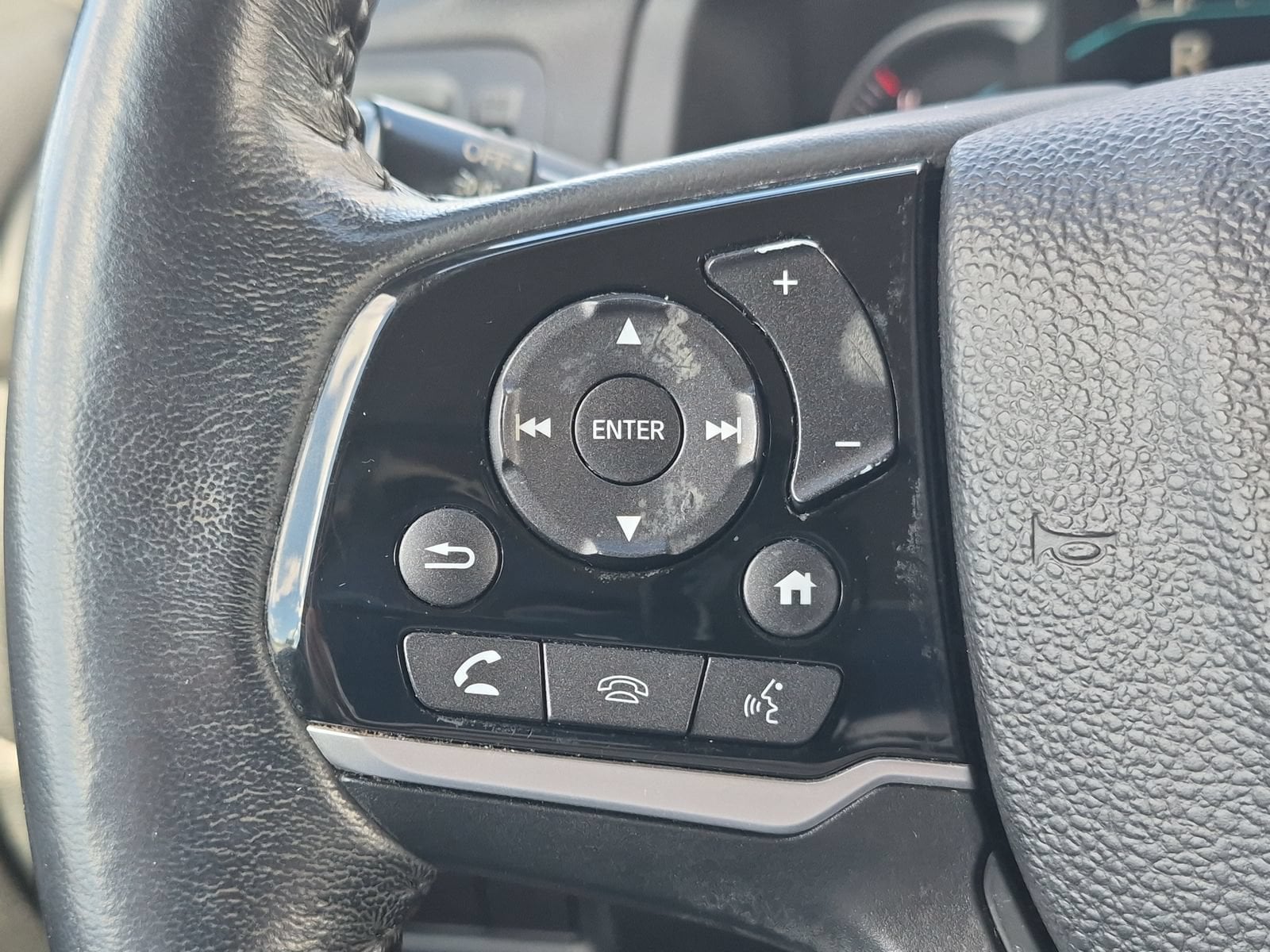 2021 Honda Pilot SE - Photo 14