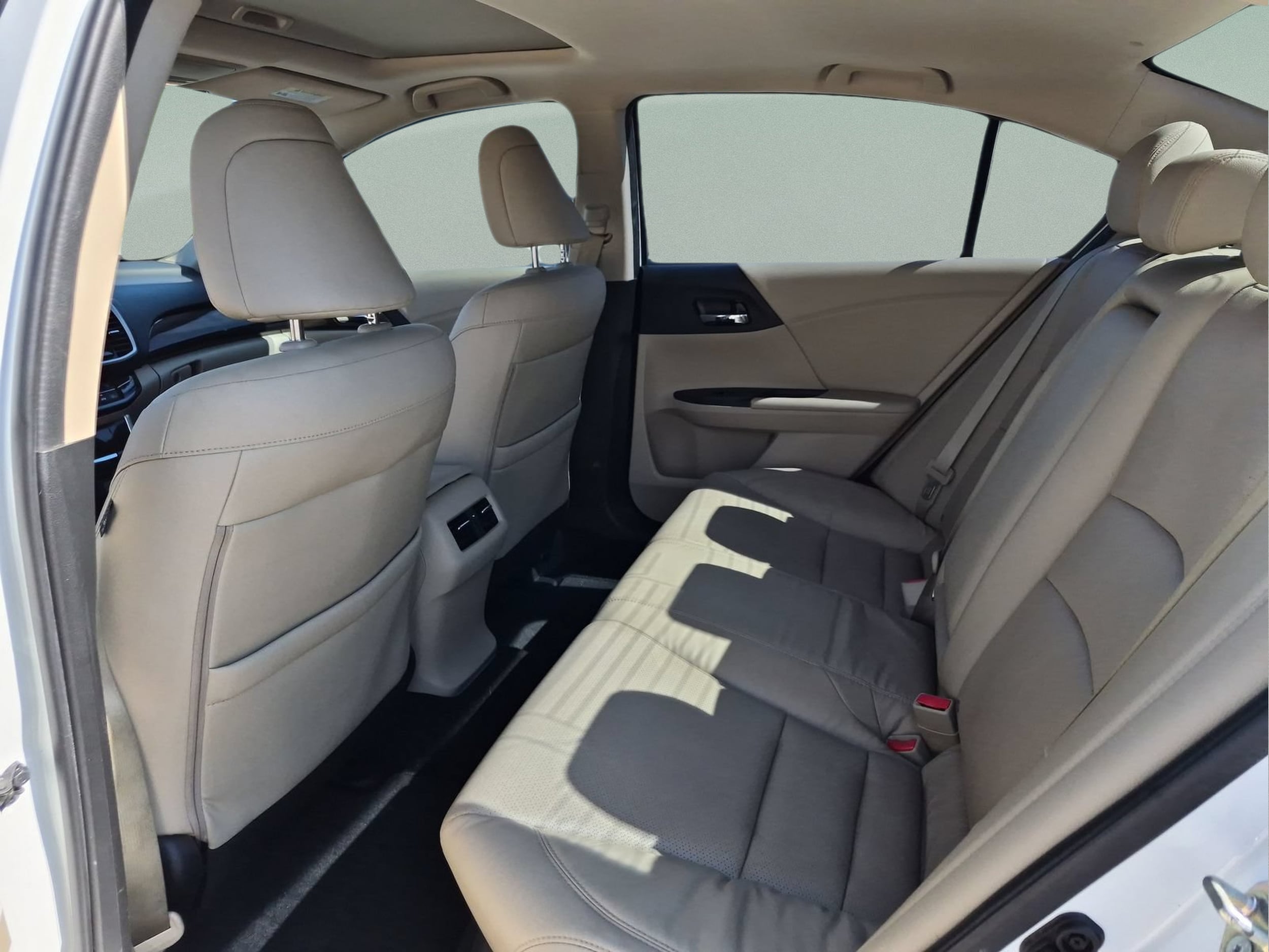 2017 Honda Accord EX-L - Photo 18