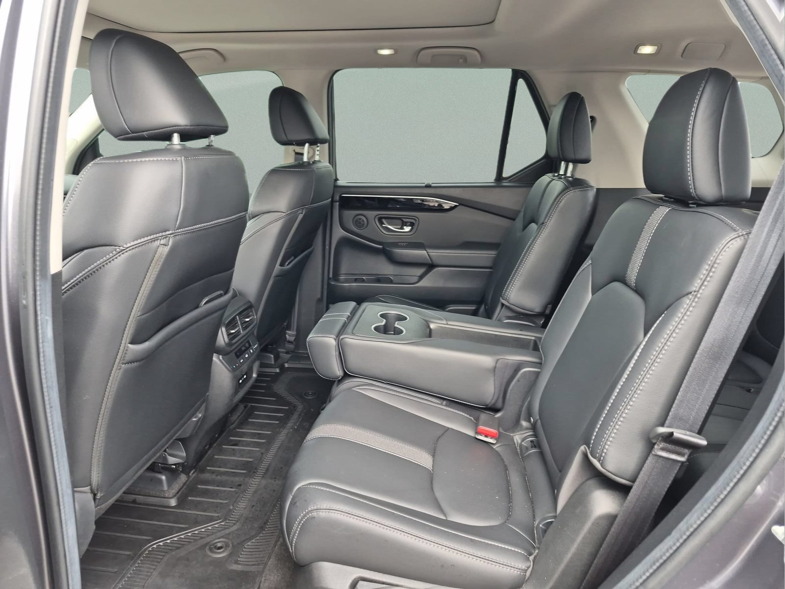 2024 Honda Pilot Touring - Photo 18