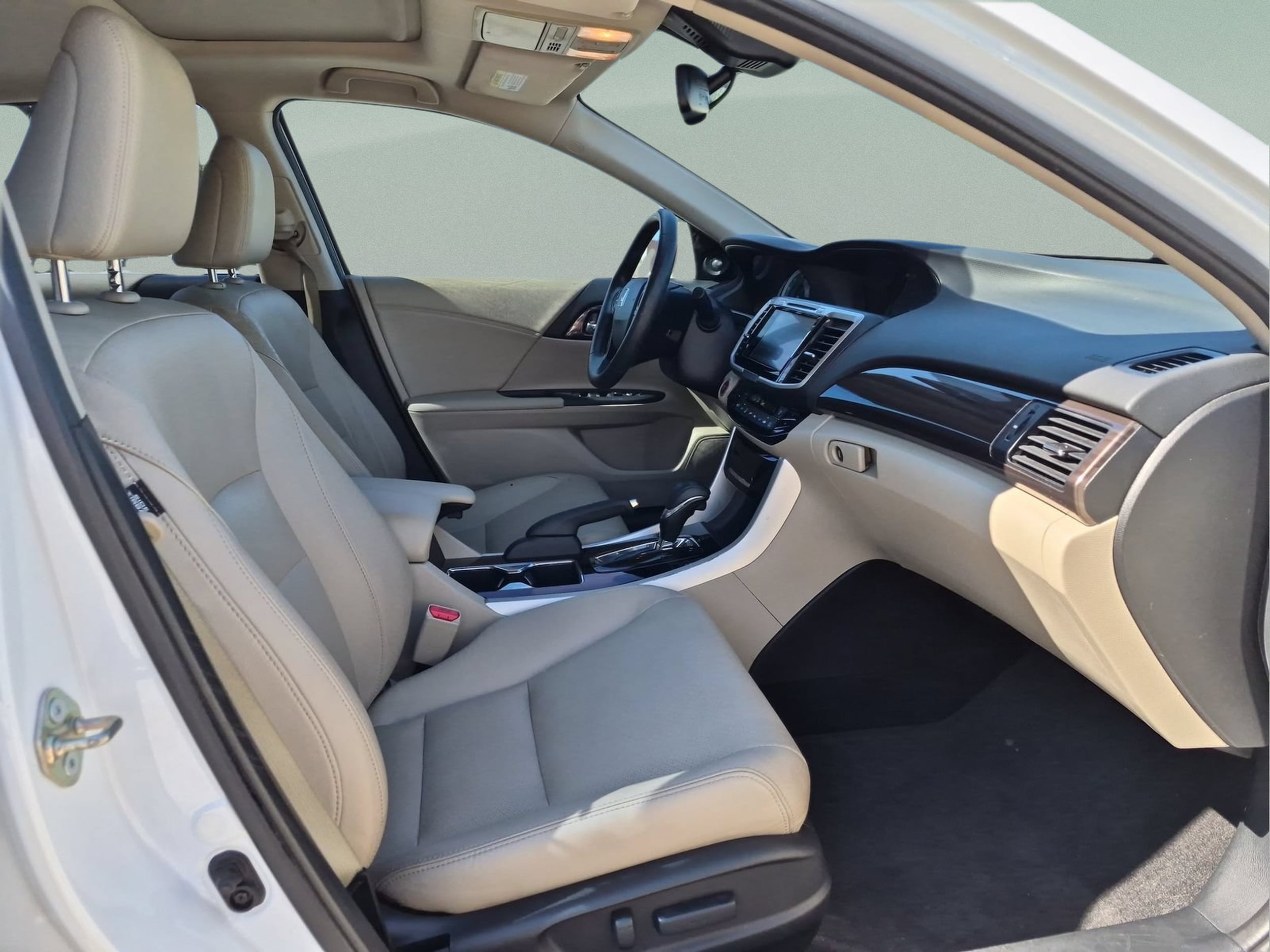 2017 Honda Accord EX-L - Photo 21