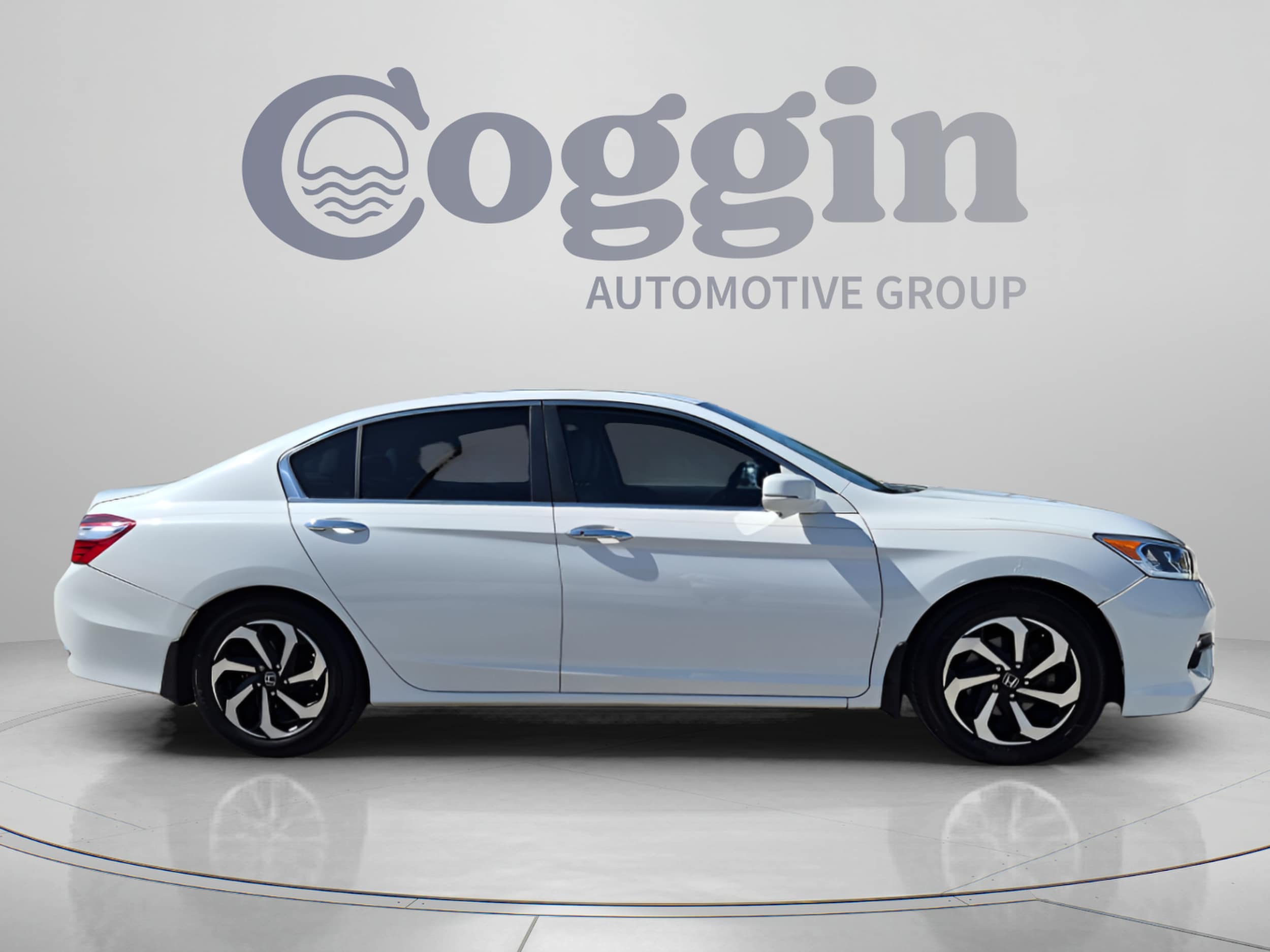 2017 Honda Accord EX-L - Photo 7