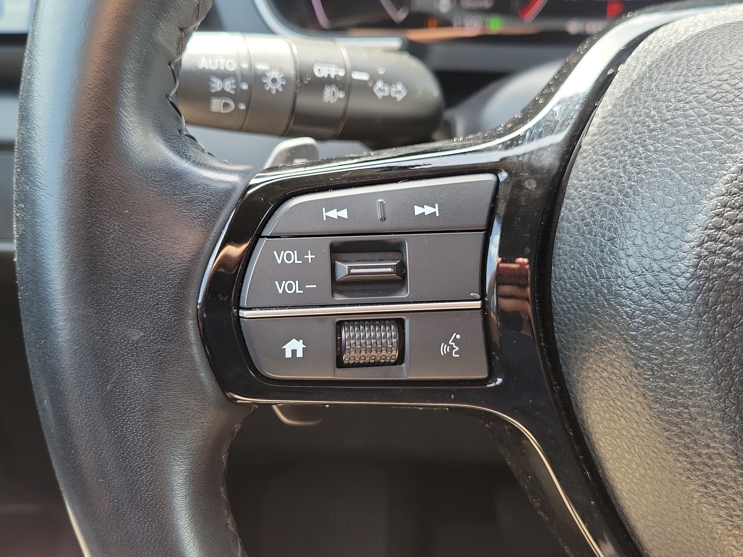 2025 Honda Pilot EX-L - Photo 30