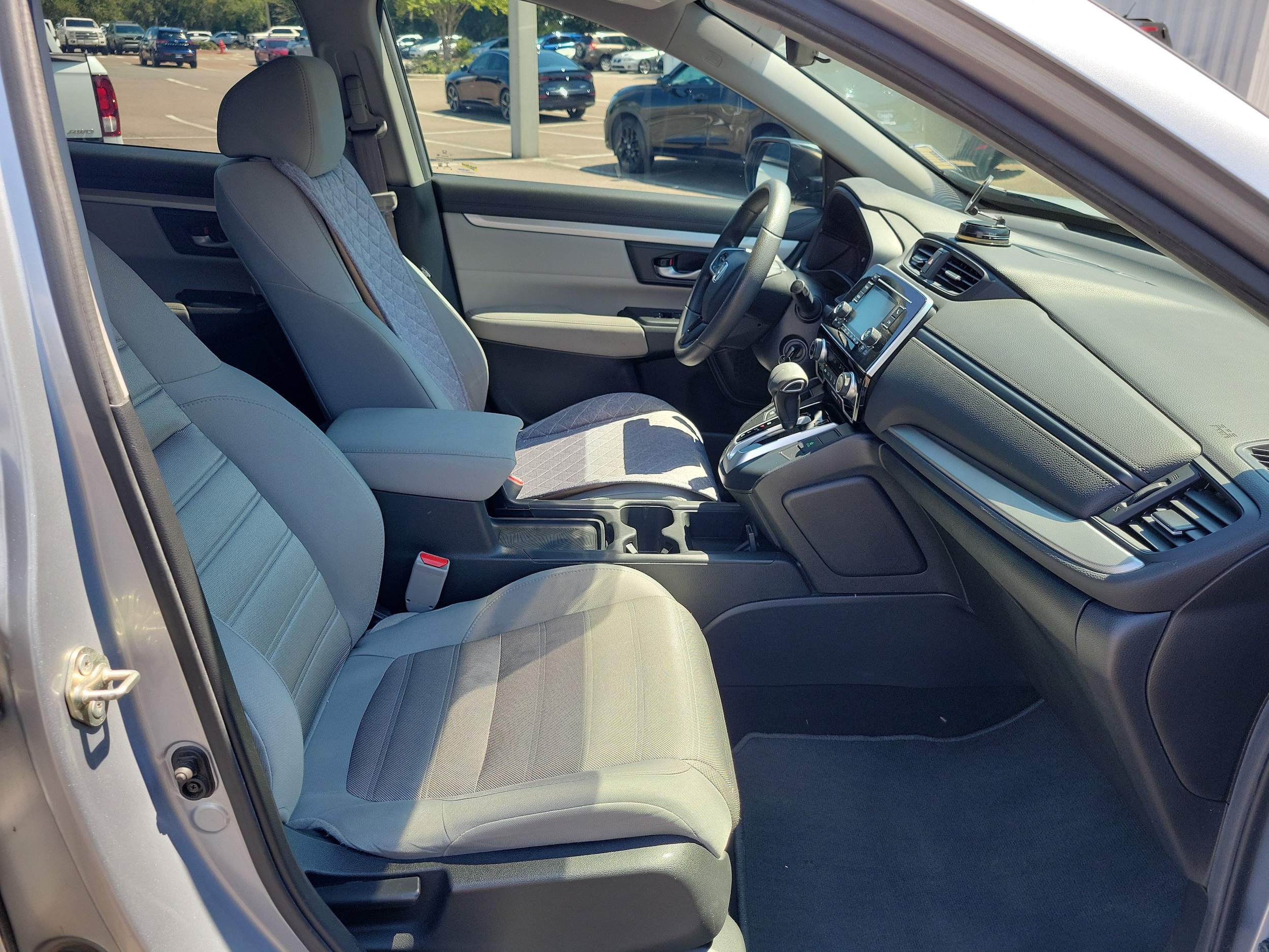 2019 Honda CR-V LX - Photo 18