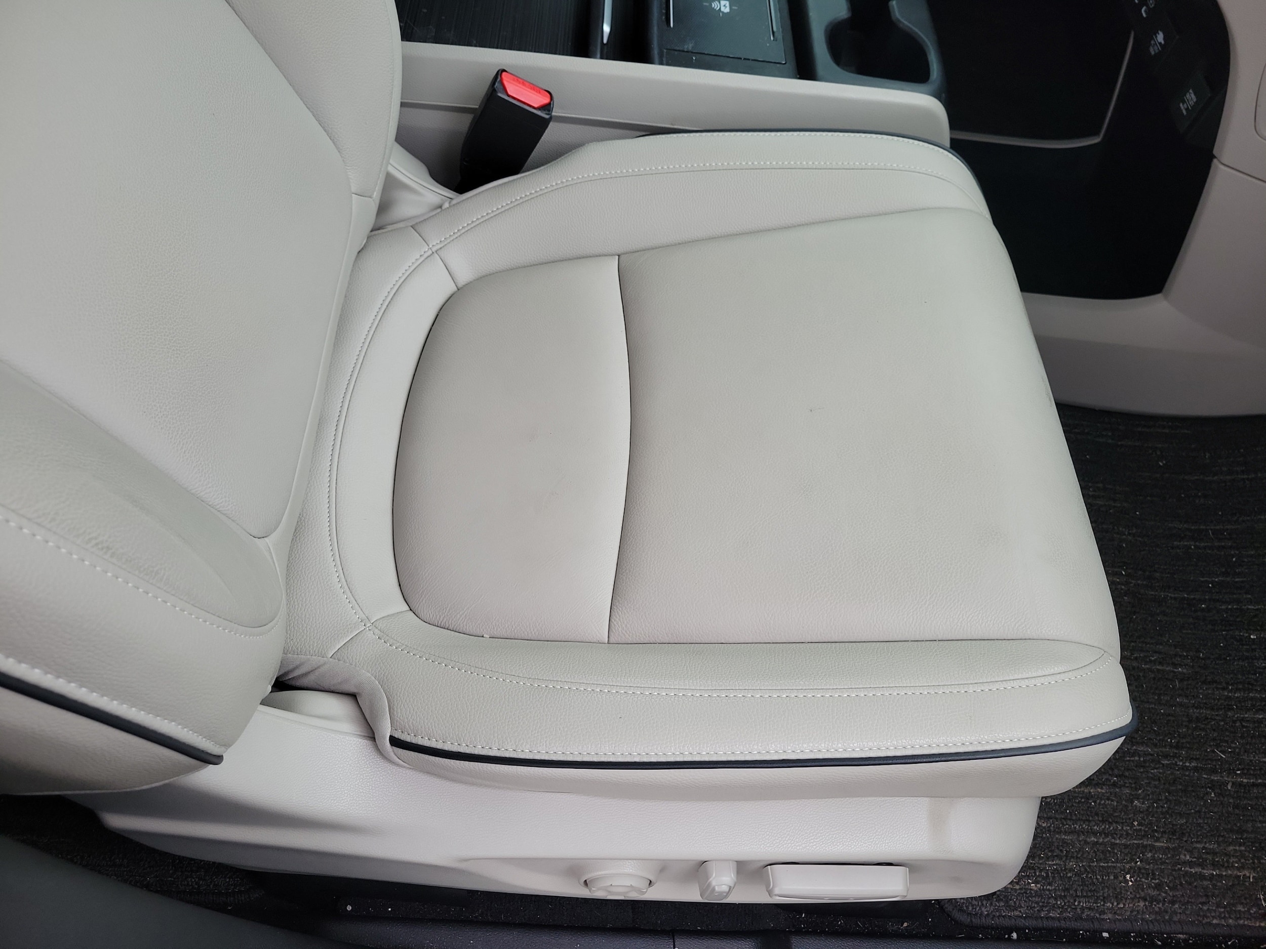 2025 Honda Odyssey Touring - Photo 20