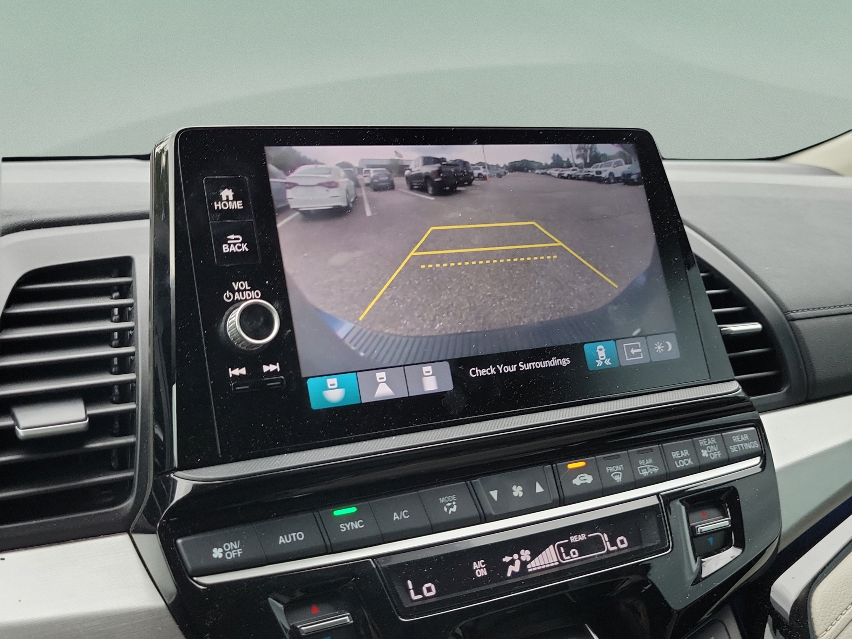 2025 Honda Odyssey Touring - Photo 34