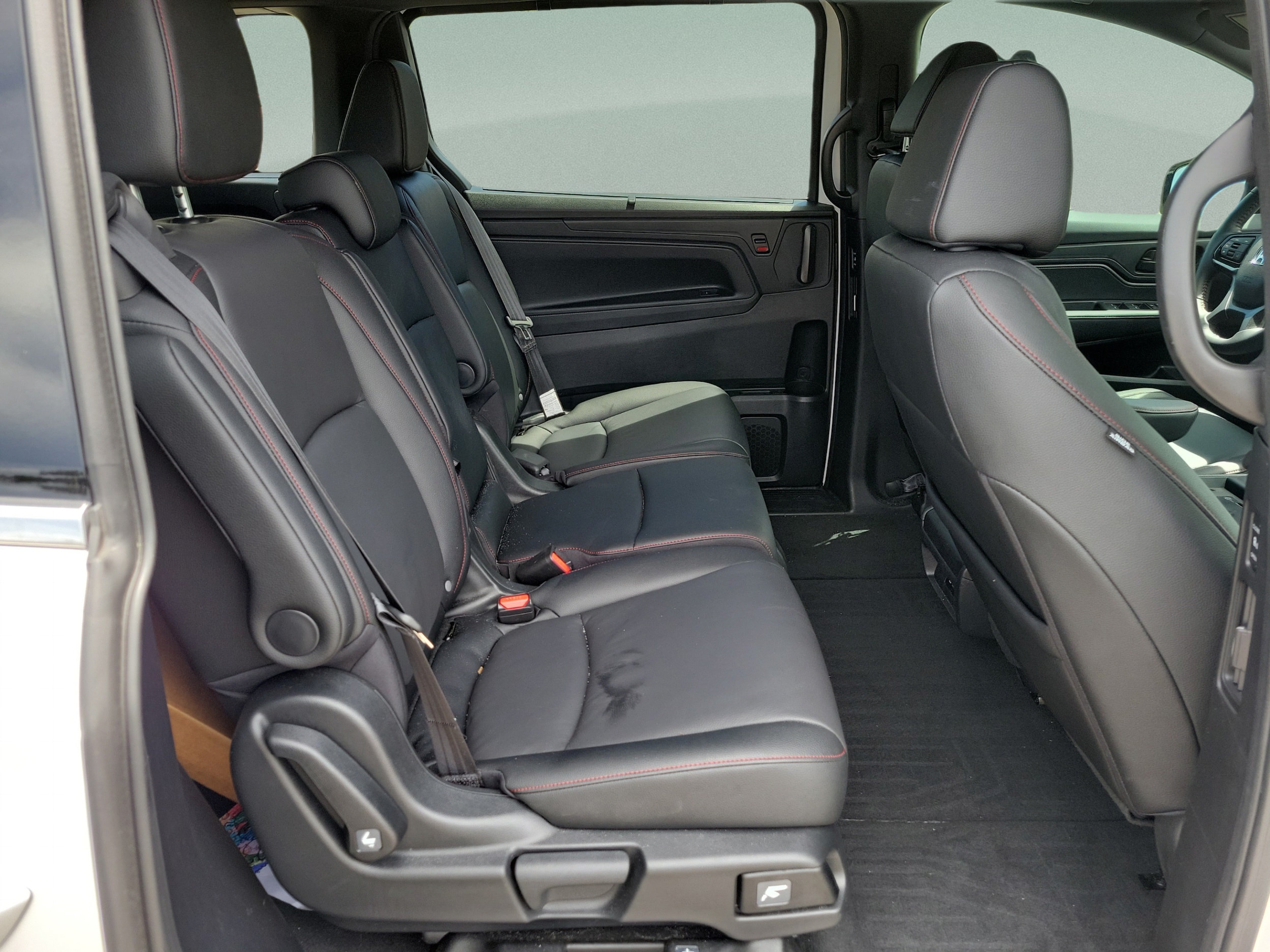 2026 Honda Odyssey Sport L - Photo 11