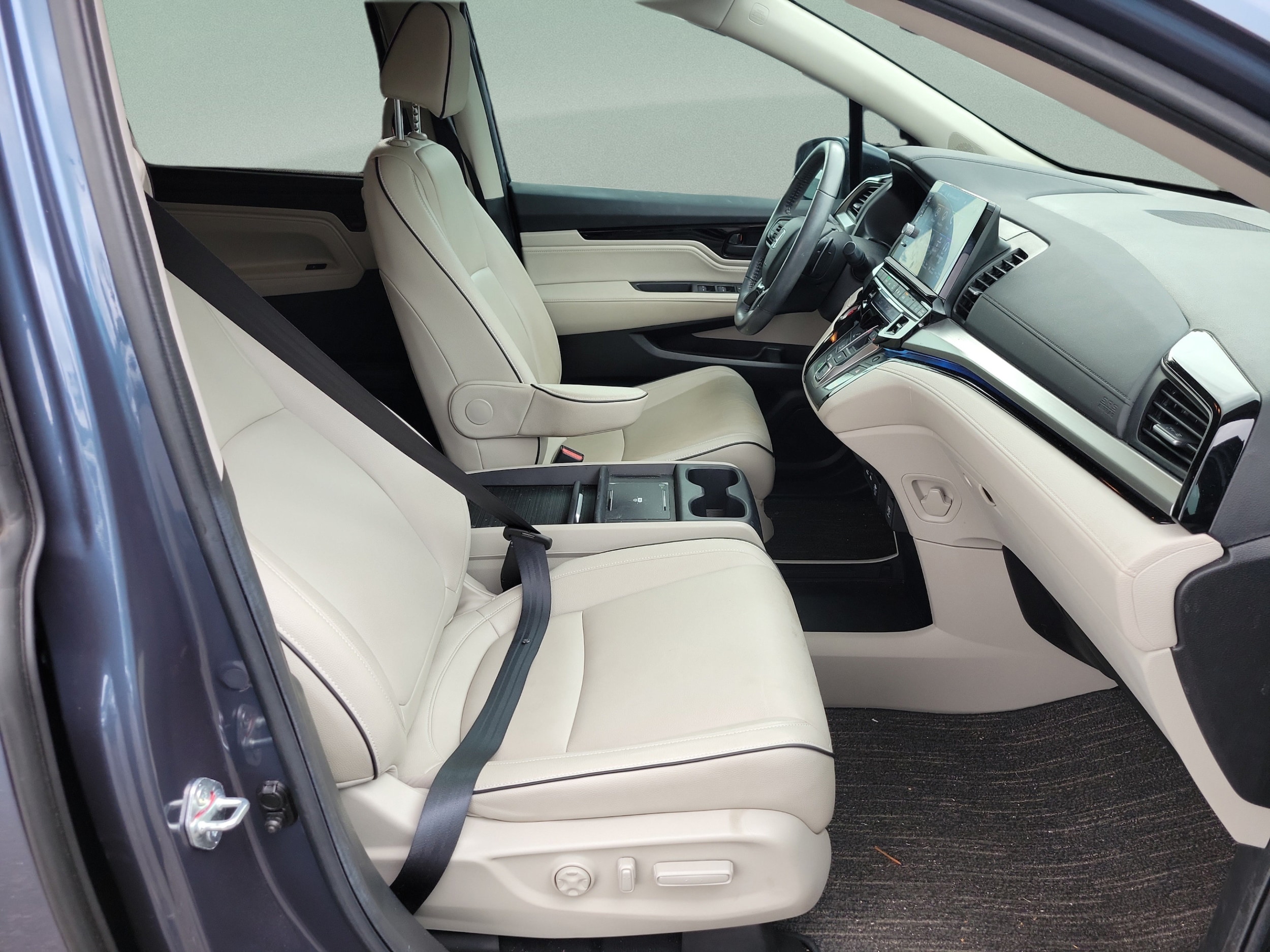 2025 Honda Odyssey Touring - Photo 19