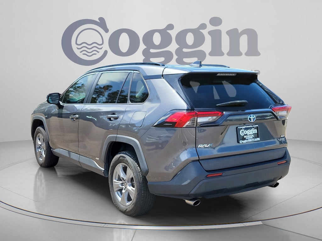 Used 2022 Toyota RAV4 Hybrid XLE Hybrid XLE AWD