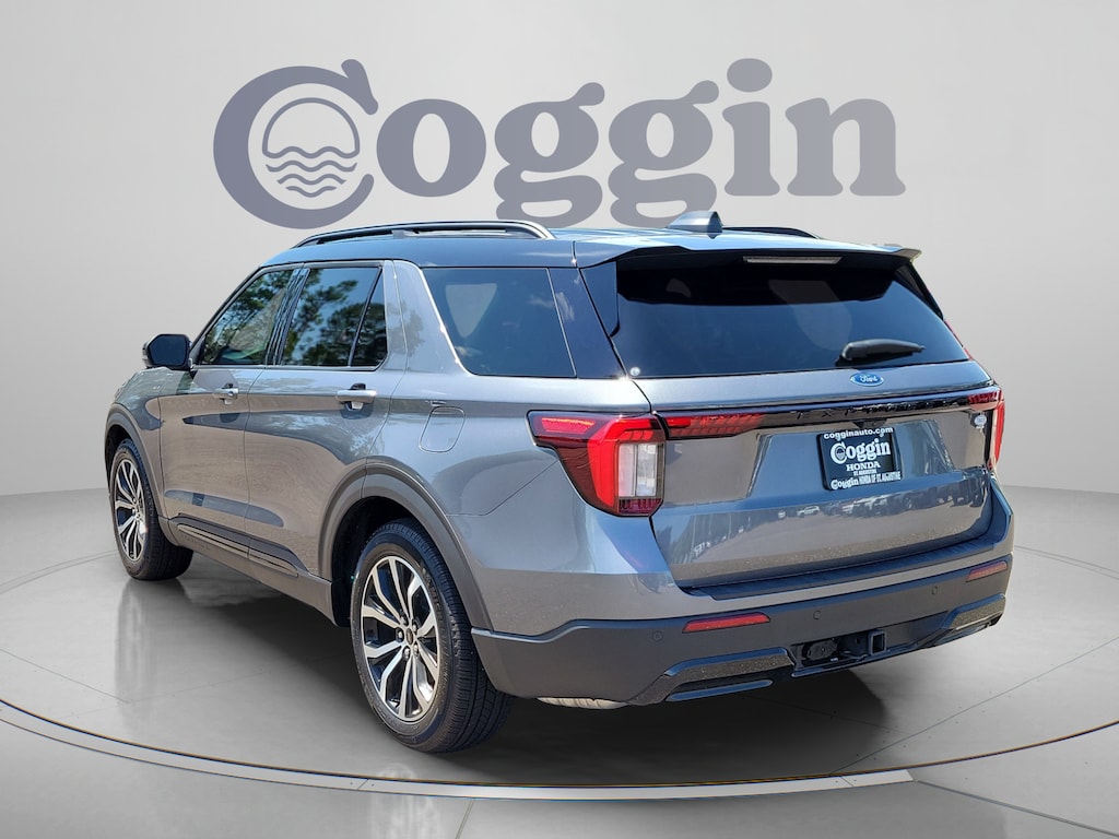 Used 2025 Ford Explorer ST-Line SUV