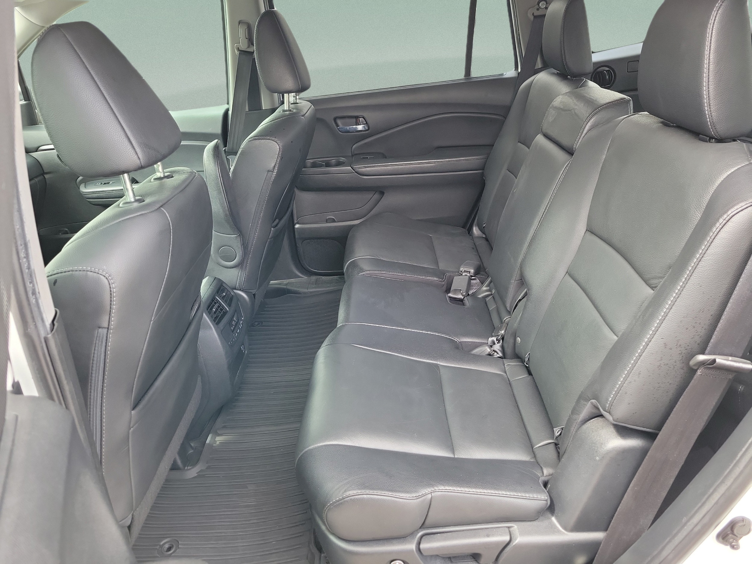 2021 Honda Pilot SE - Photo 10