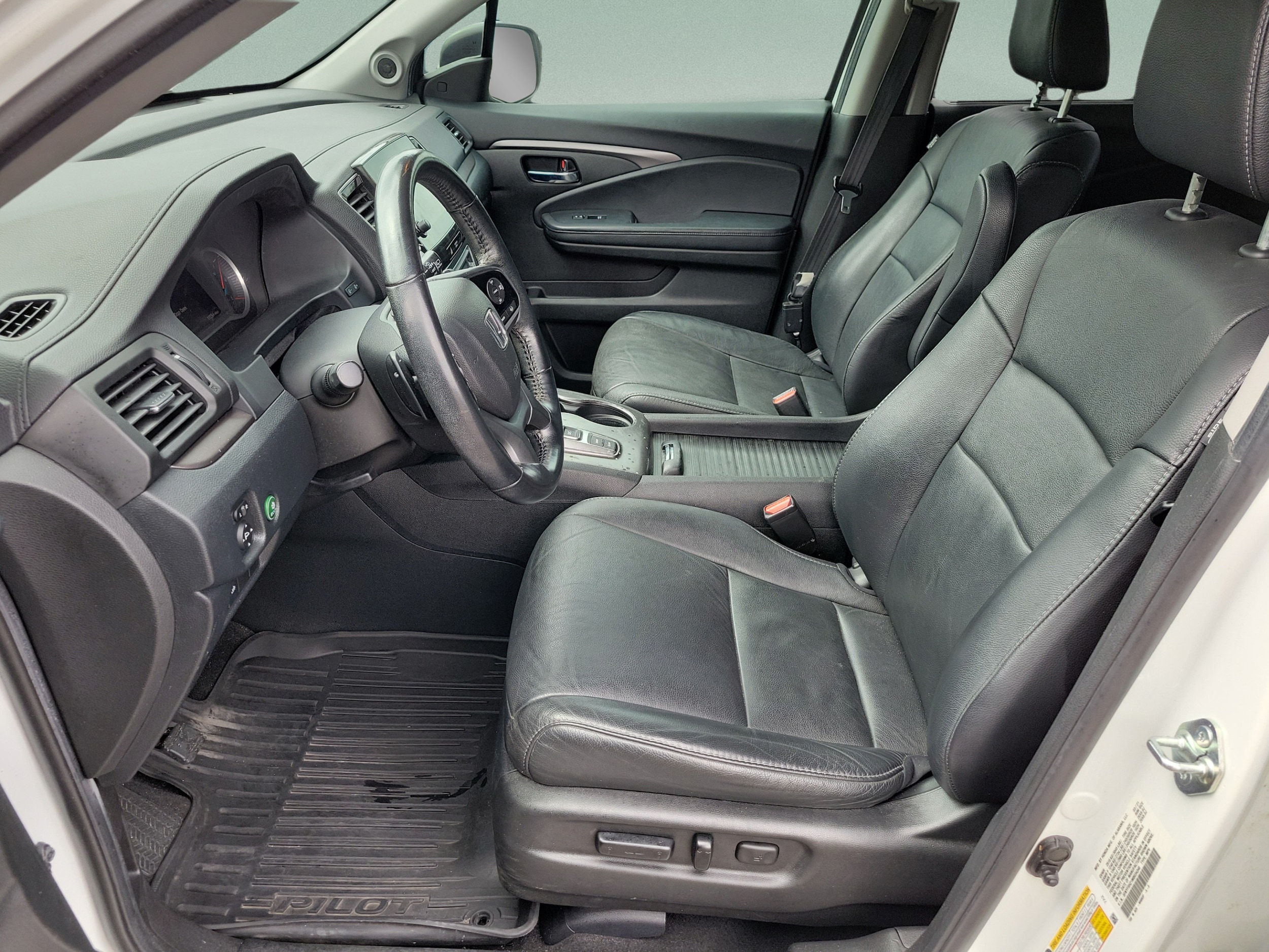 2021 Honda Pilot SE - Photo 26