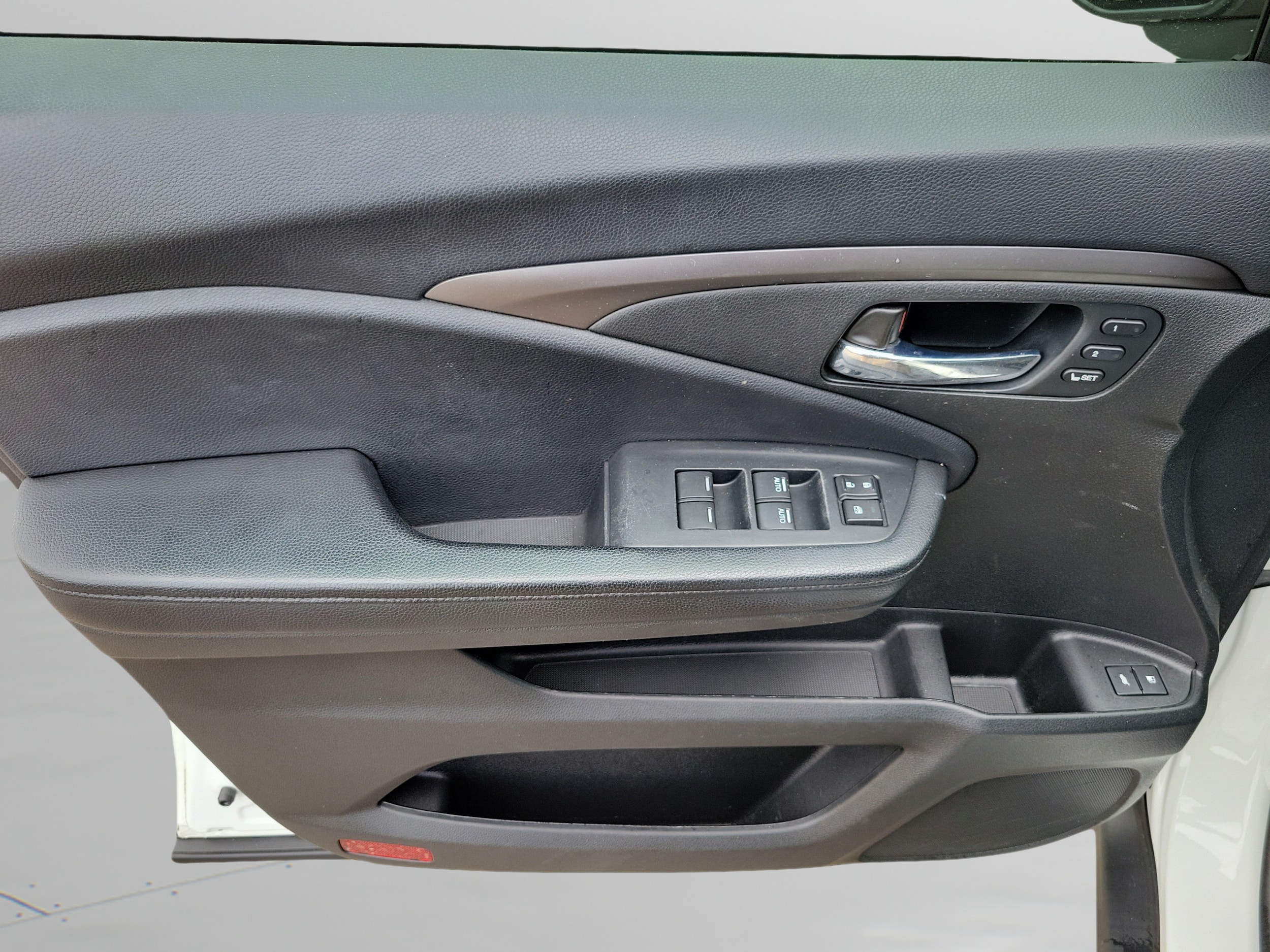 2021 Honda Pilot SE - Photo 24
